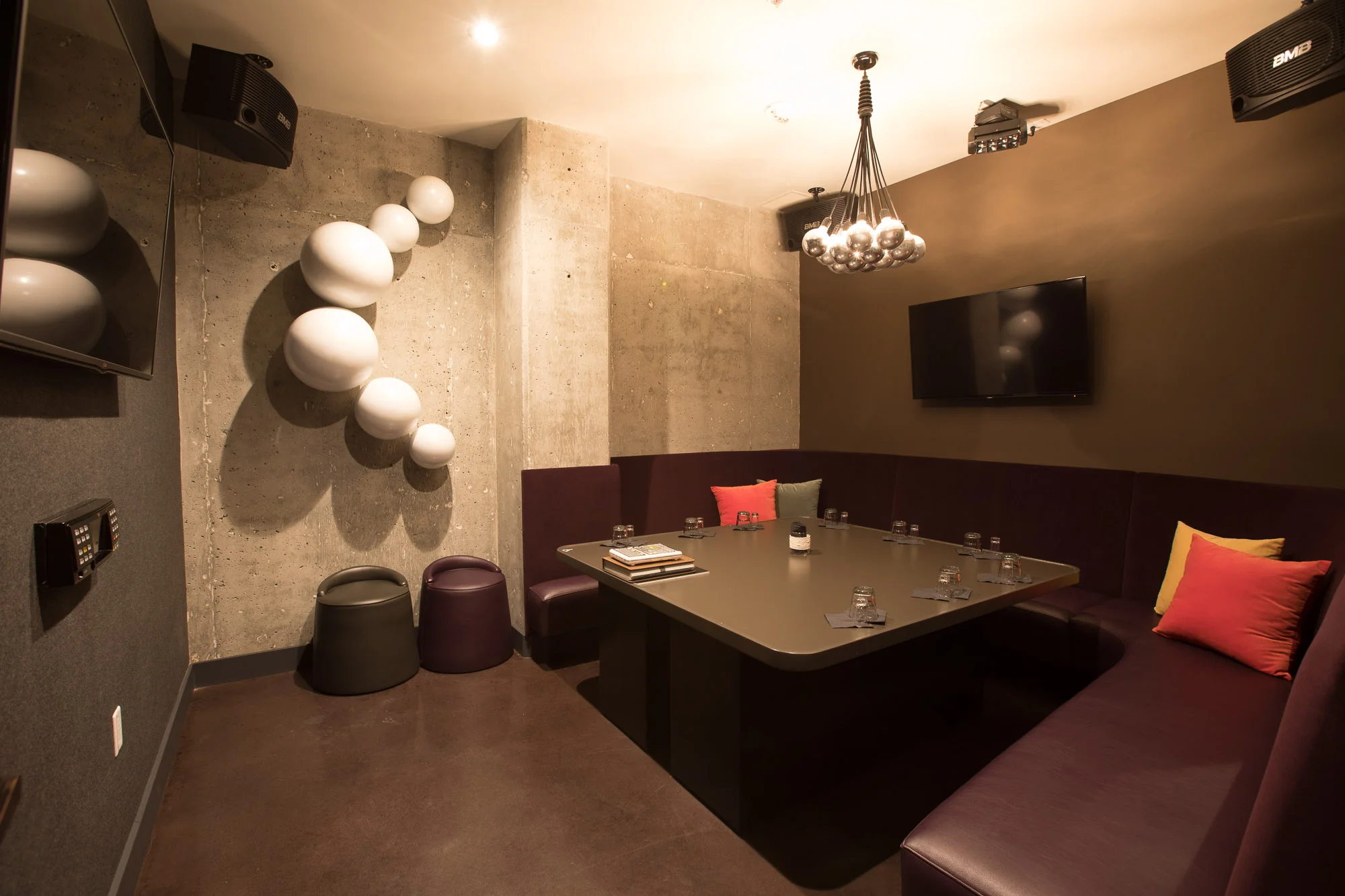 KARAOKE — The Venue