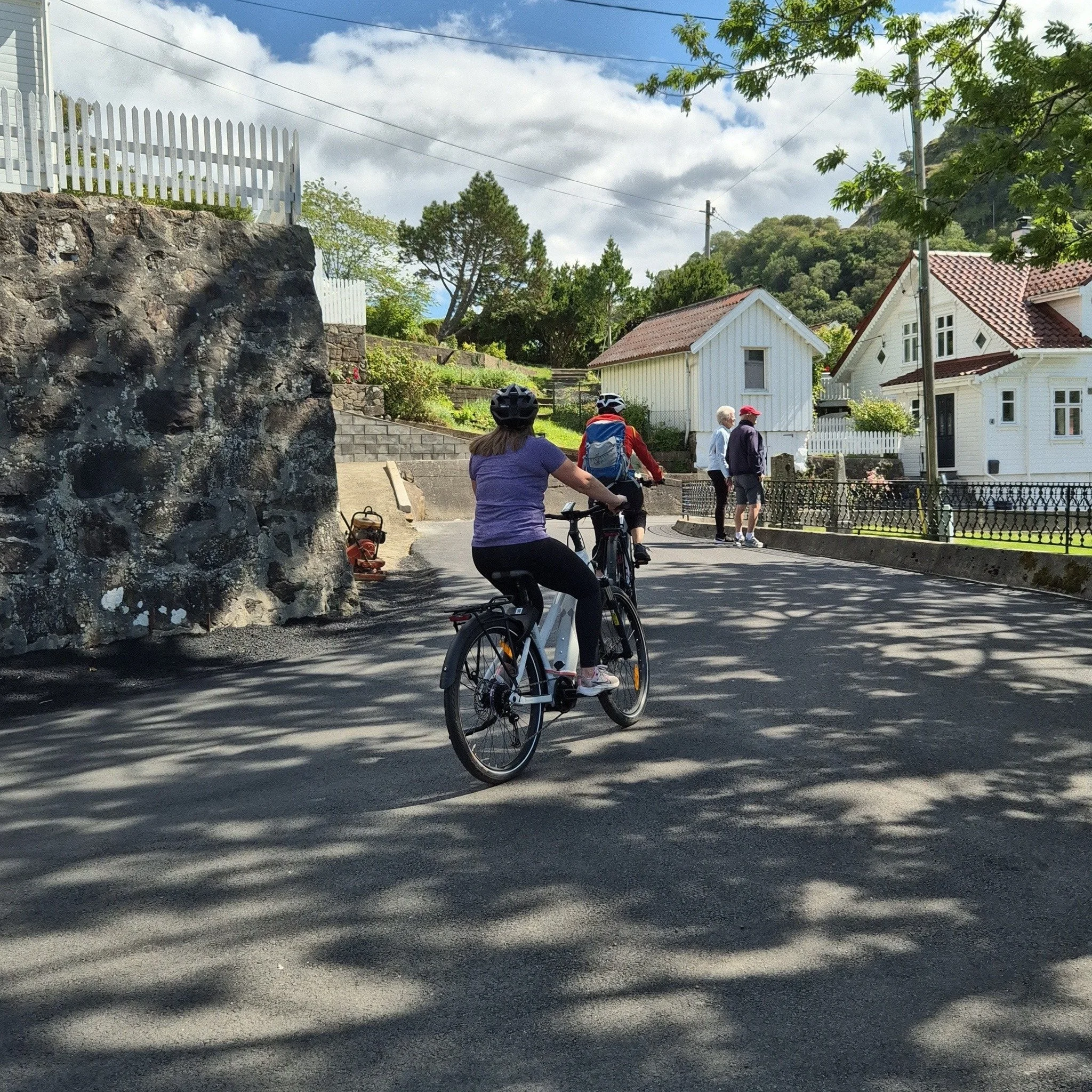 En dag p&aring; elsykkel 🚴&zwj;♀️
En kveld med havutsikt 🏡
Perfekt kombinasjon.