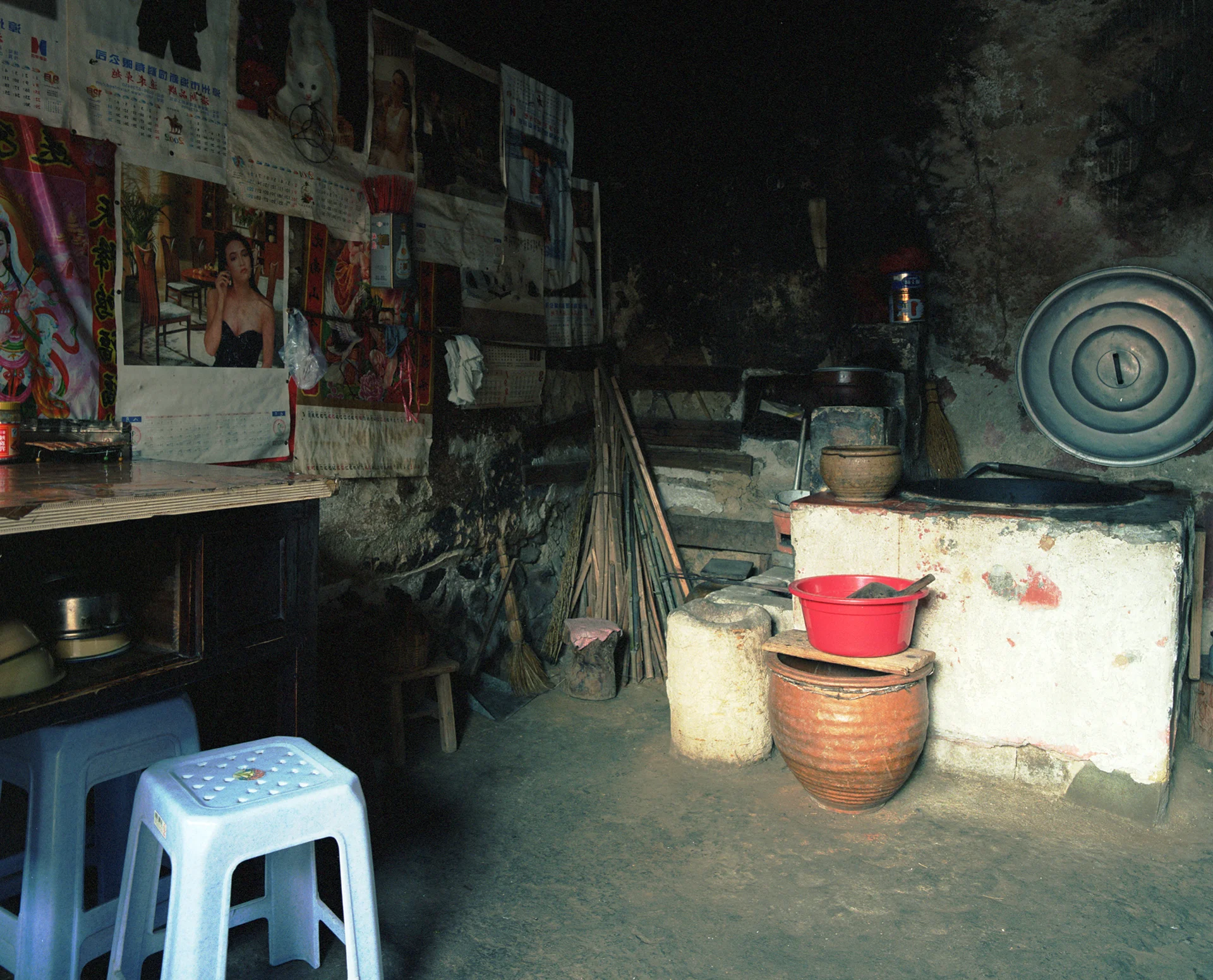2009 Fujian - private space in the communal Hakka house.