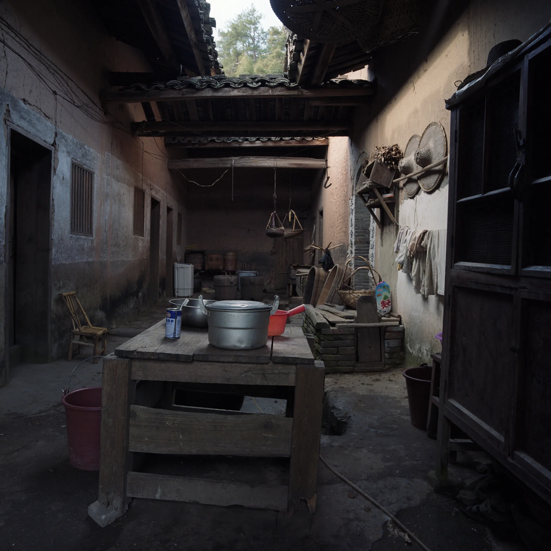 2009 Fujian - The ancestral home. Here the red guards never entered.