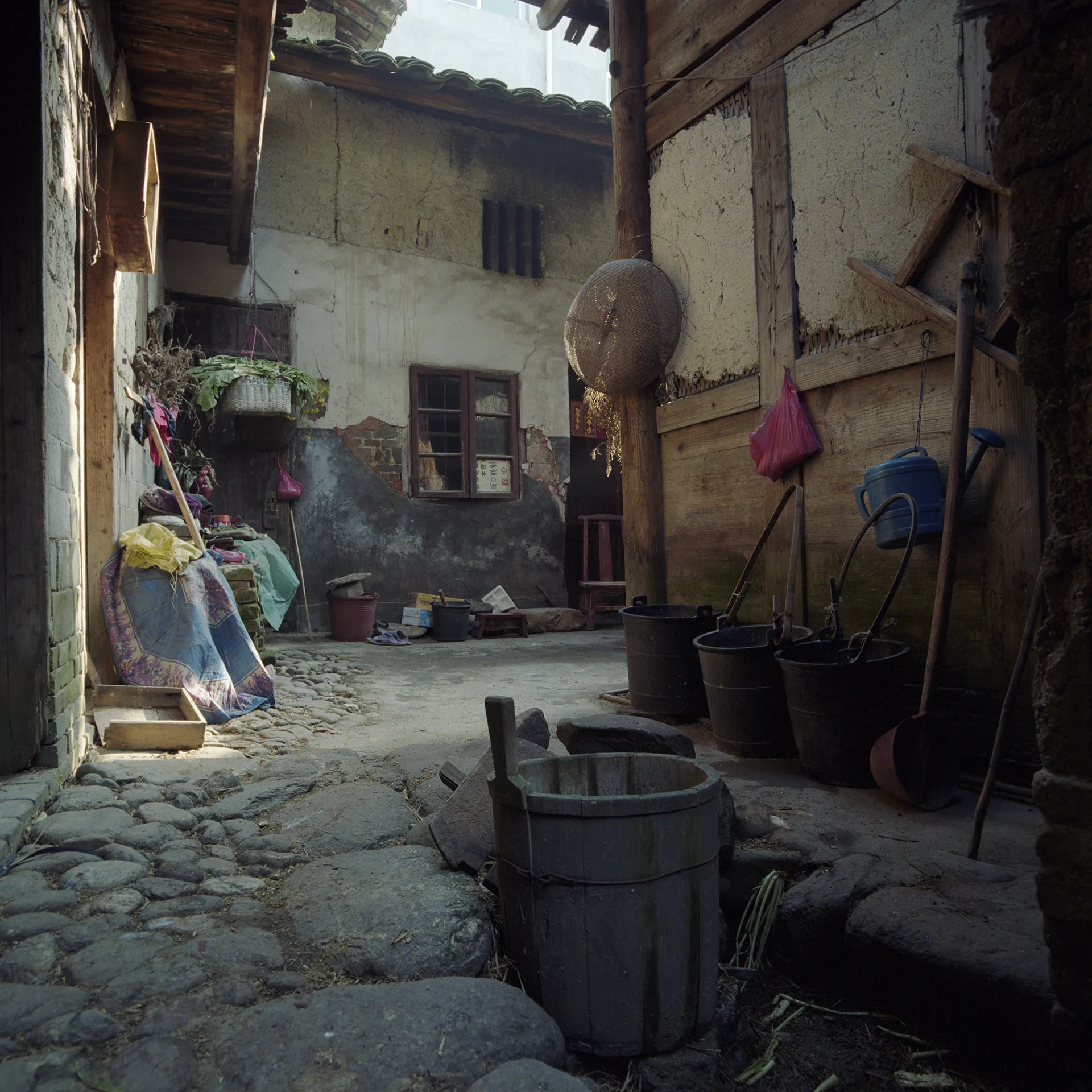 2009 Fujian - smaal village street.