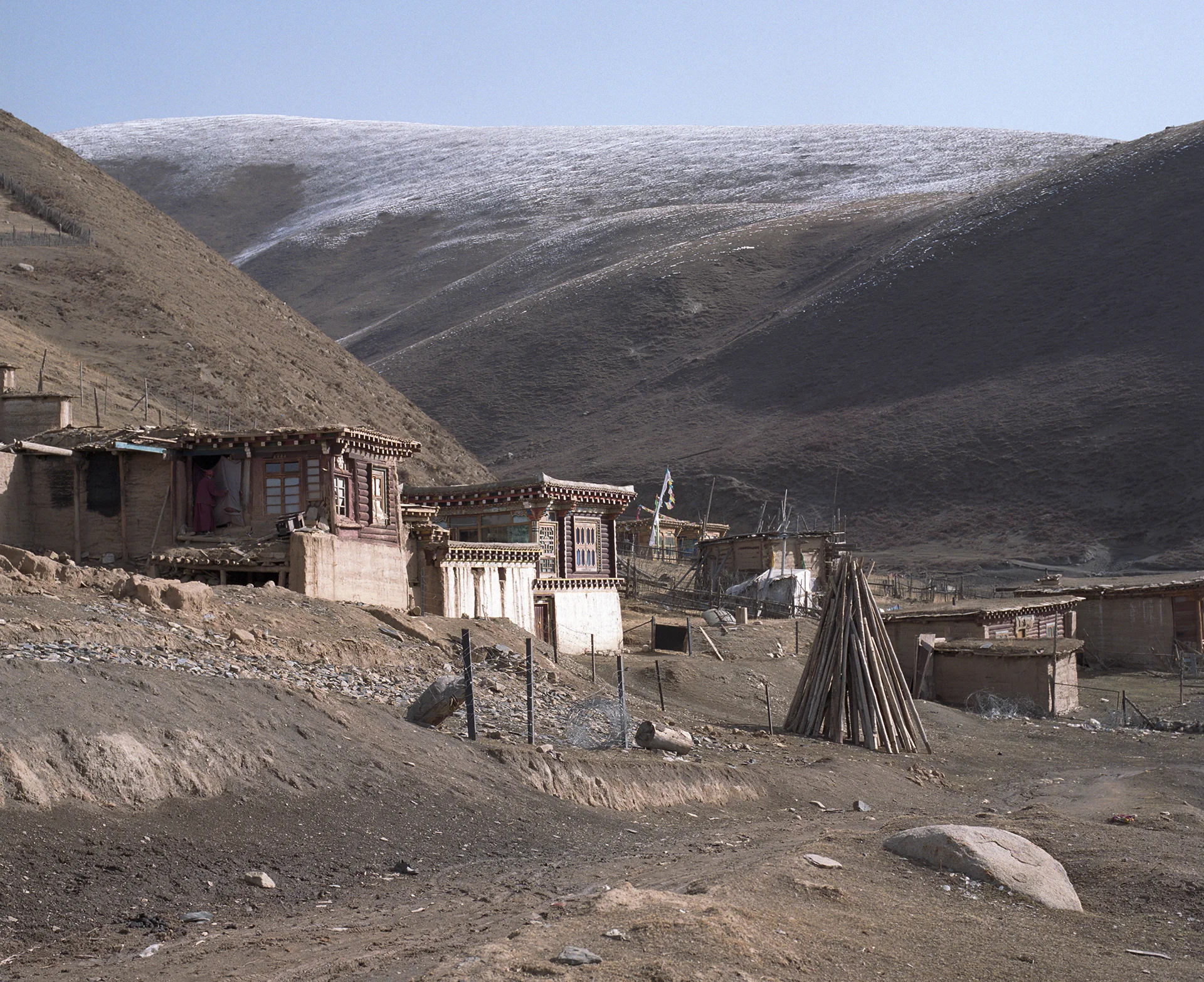 2010, on the plateau - a mountain farm along the road to Ya Chi monastery.