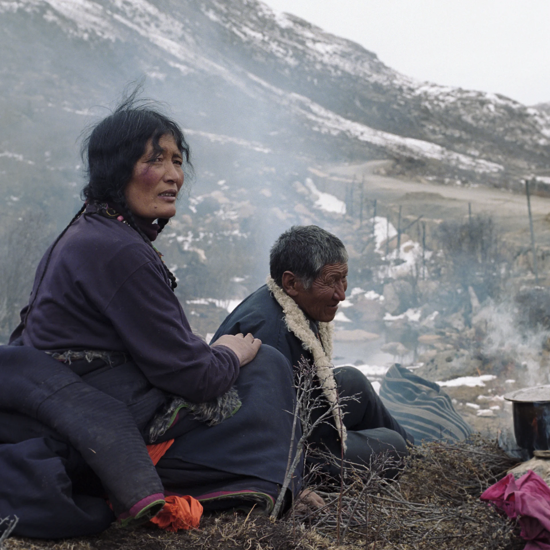 2010, near Maniggango - nomads along the road.