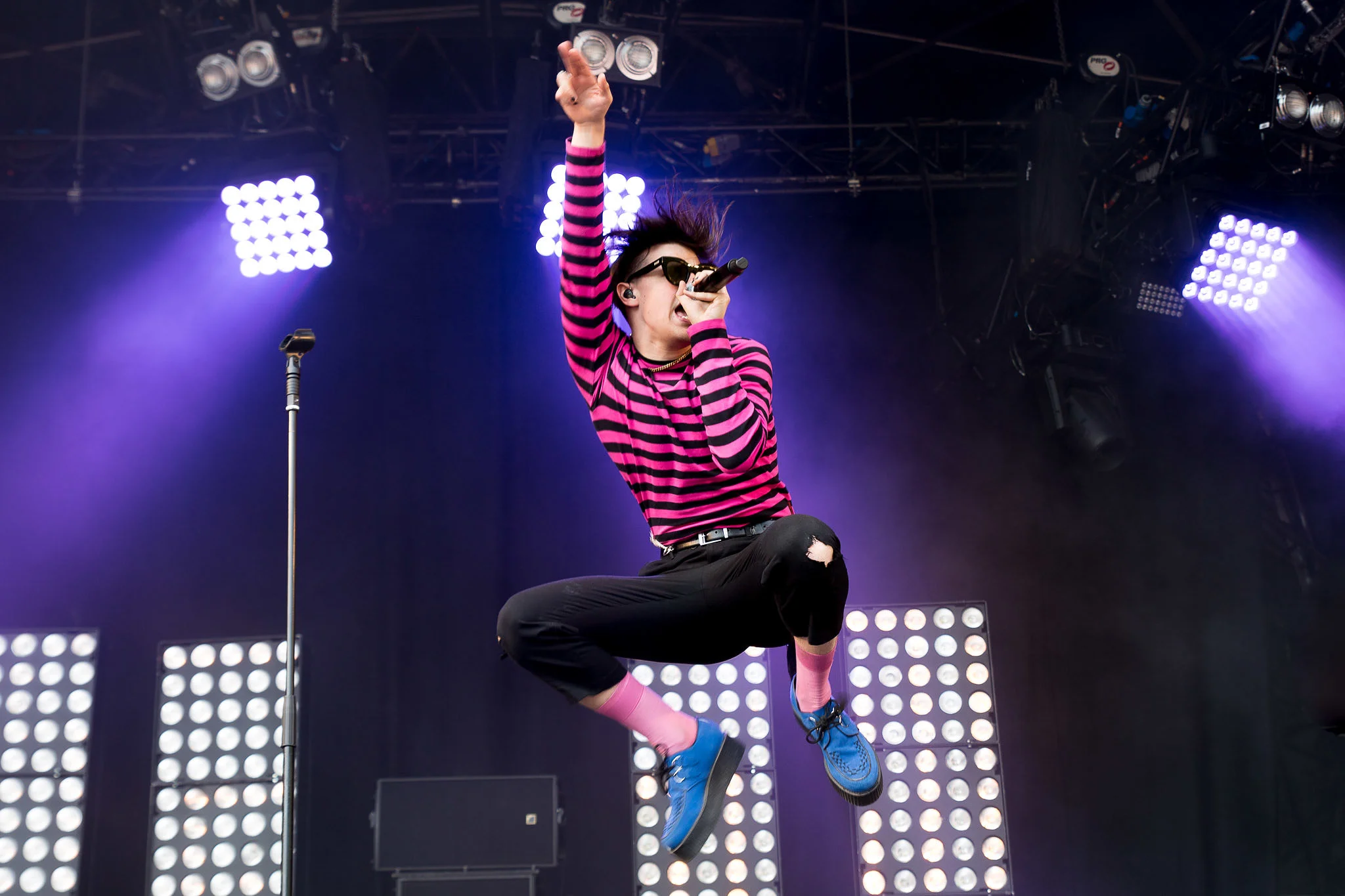 yungblud01_website_image_2x_pjmp_standard.jpg
