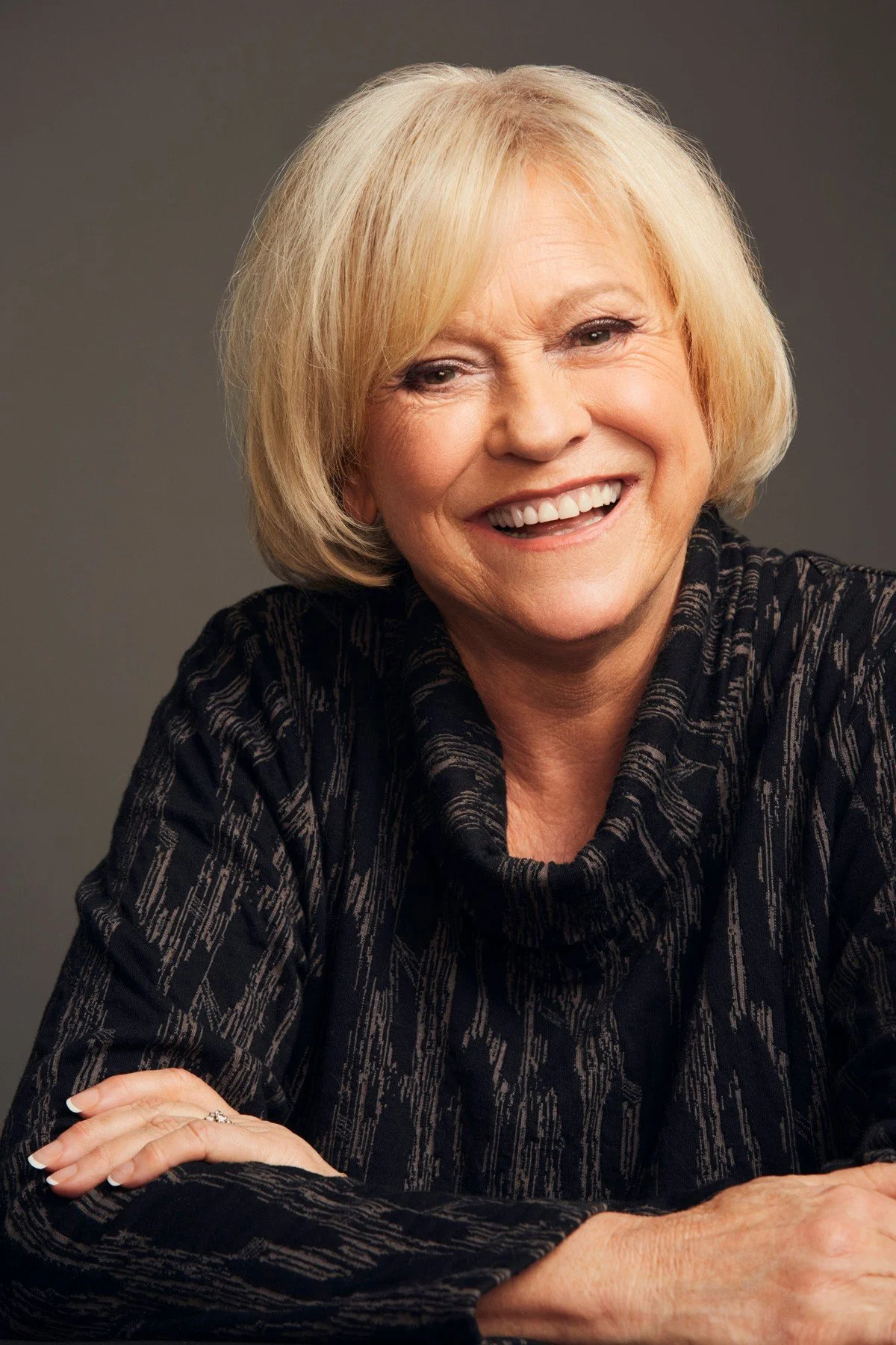 Sue Barker.jpg