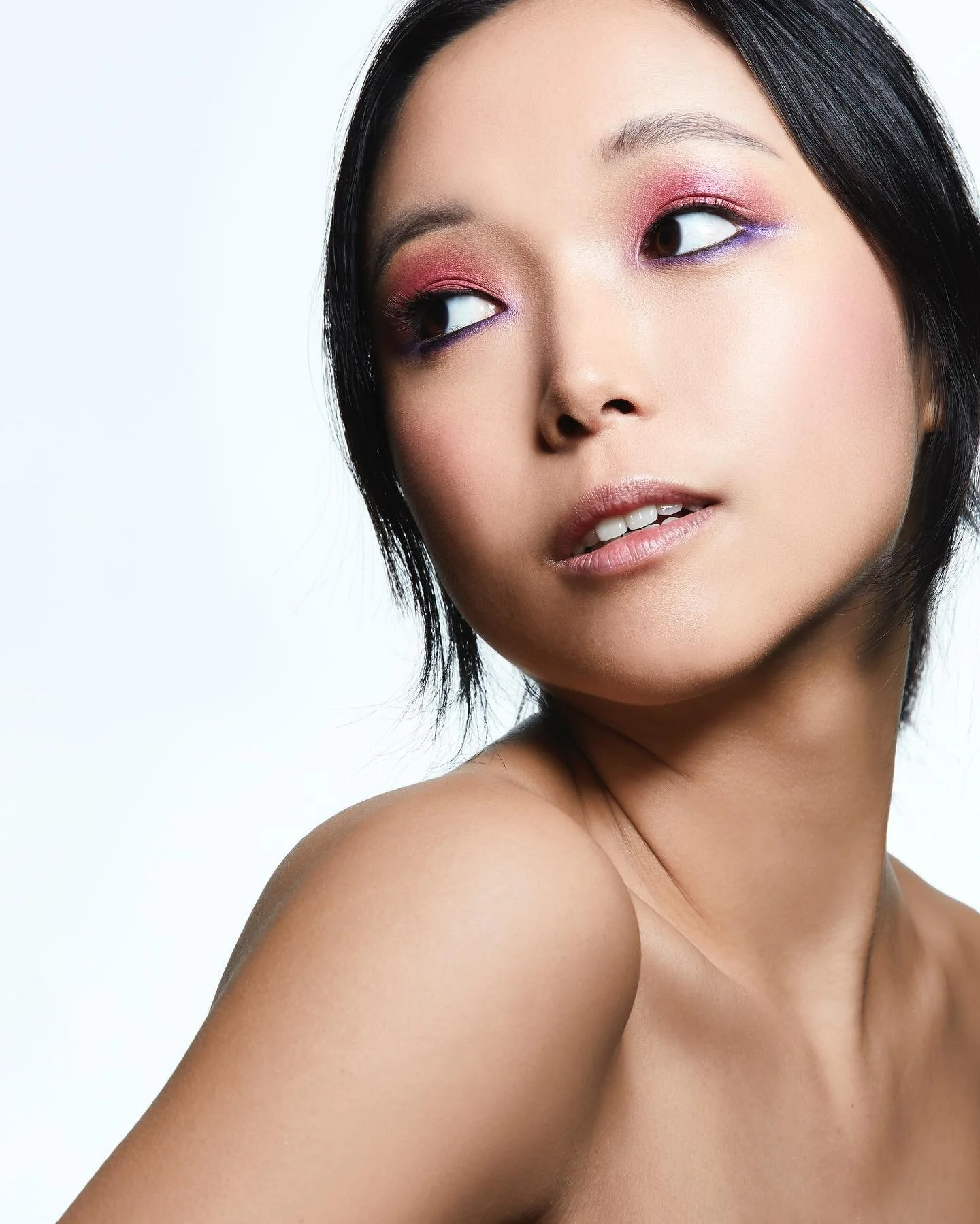 One of my fondest memories of 20 years of living in London was at the annual Notting Hill Carnival-the world&rsquo;s second-largest street festival. ⁣
The sun beating down on us, surrounded by friends, drink in our hands, glitter on my eyes and being