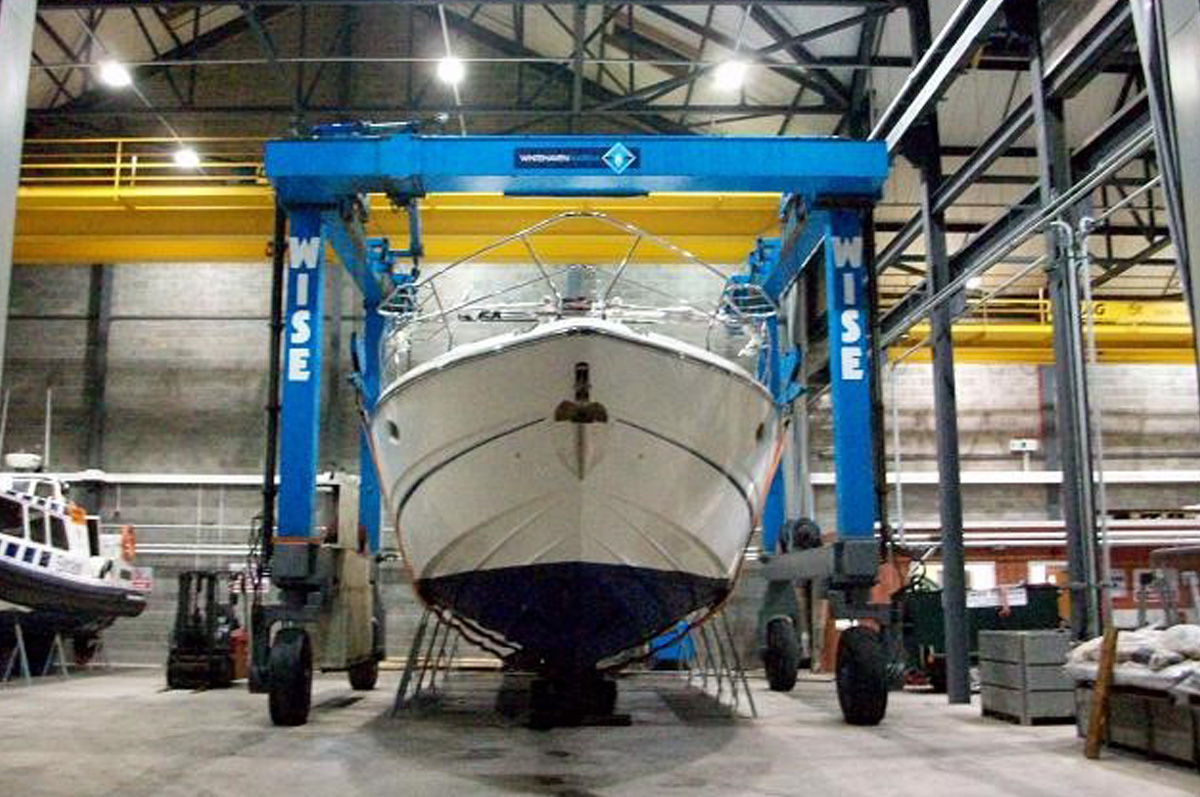 Commercial & Leisure Boat Repair — UK Docks Marine Services - Boat Repair4