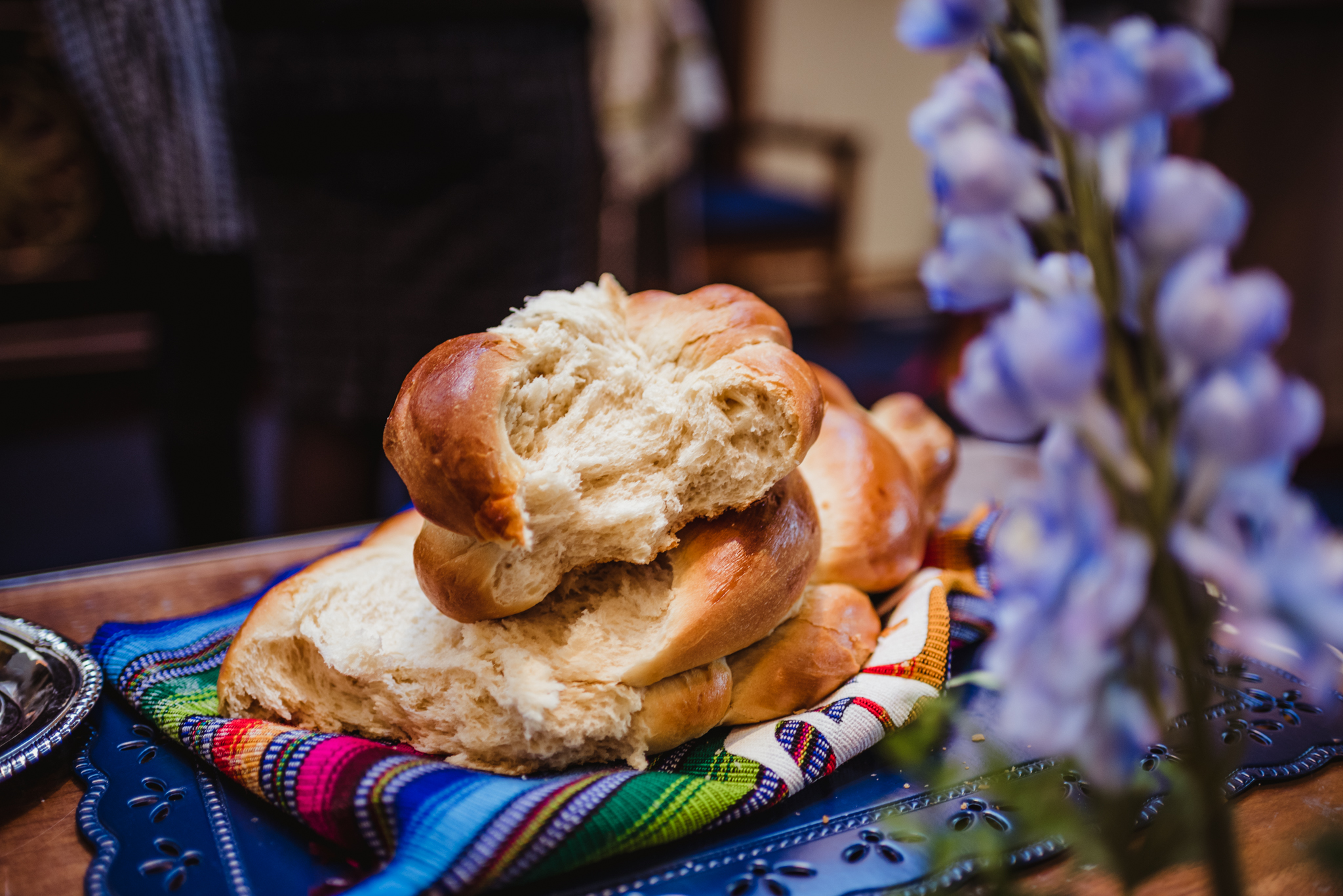 challah-bread-after-the-mitzvah-ceremony-looks-so-delicious.jpg