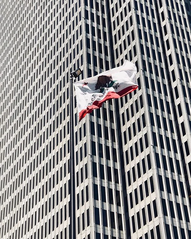 #sanfrancisco #california #flag #photography #skyscraper #shotoniphone