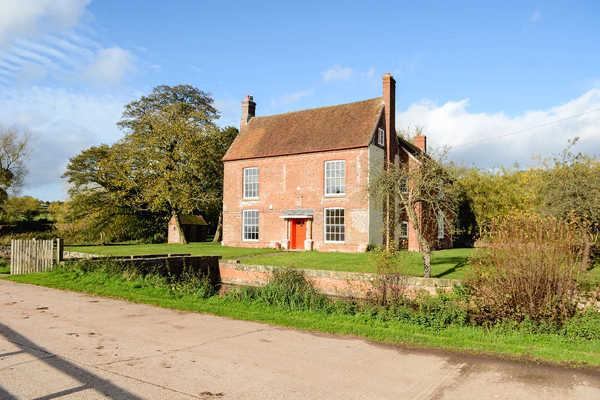 Moorhall-01.jpg
