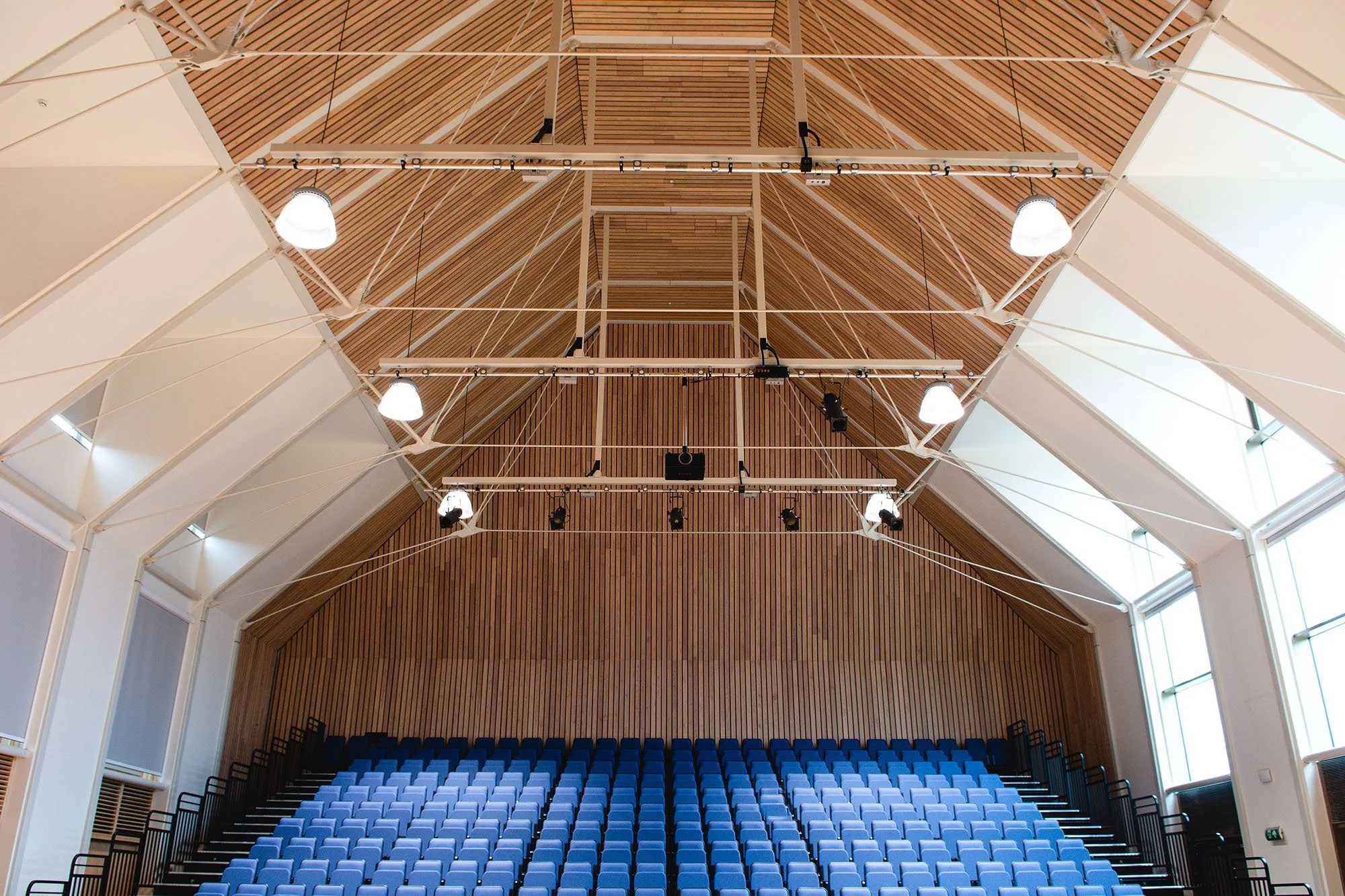 [WEB] PROJ_ONE-09.jpg