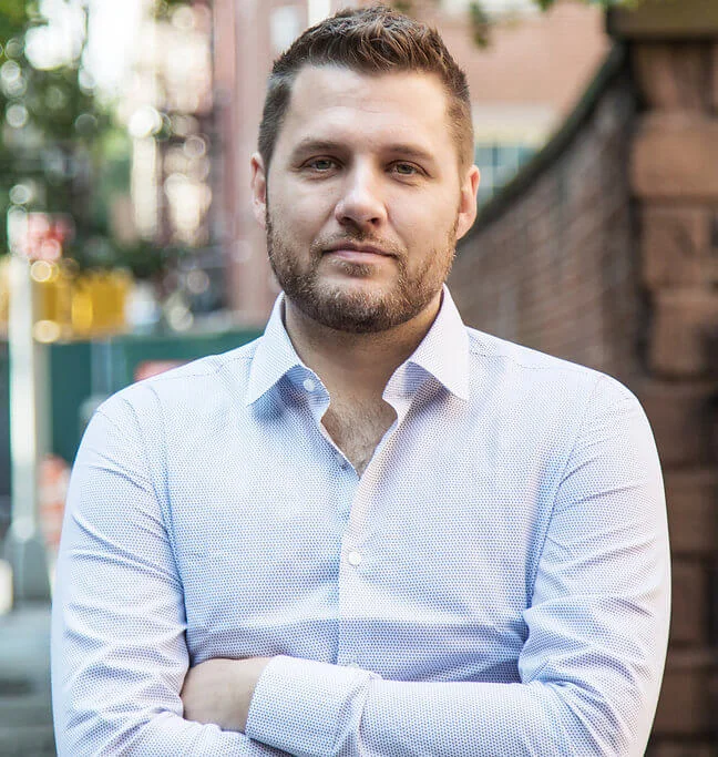 A Meaningful Conversation with the Best-Selling Author of The Subtle Art of Not Giving a F*ck - Mark Manson