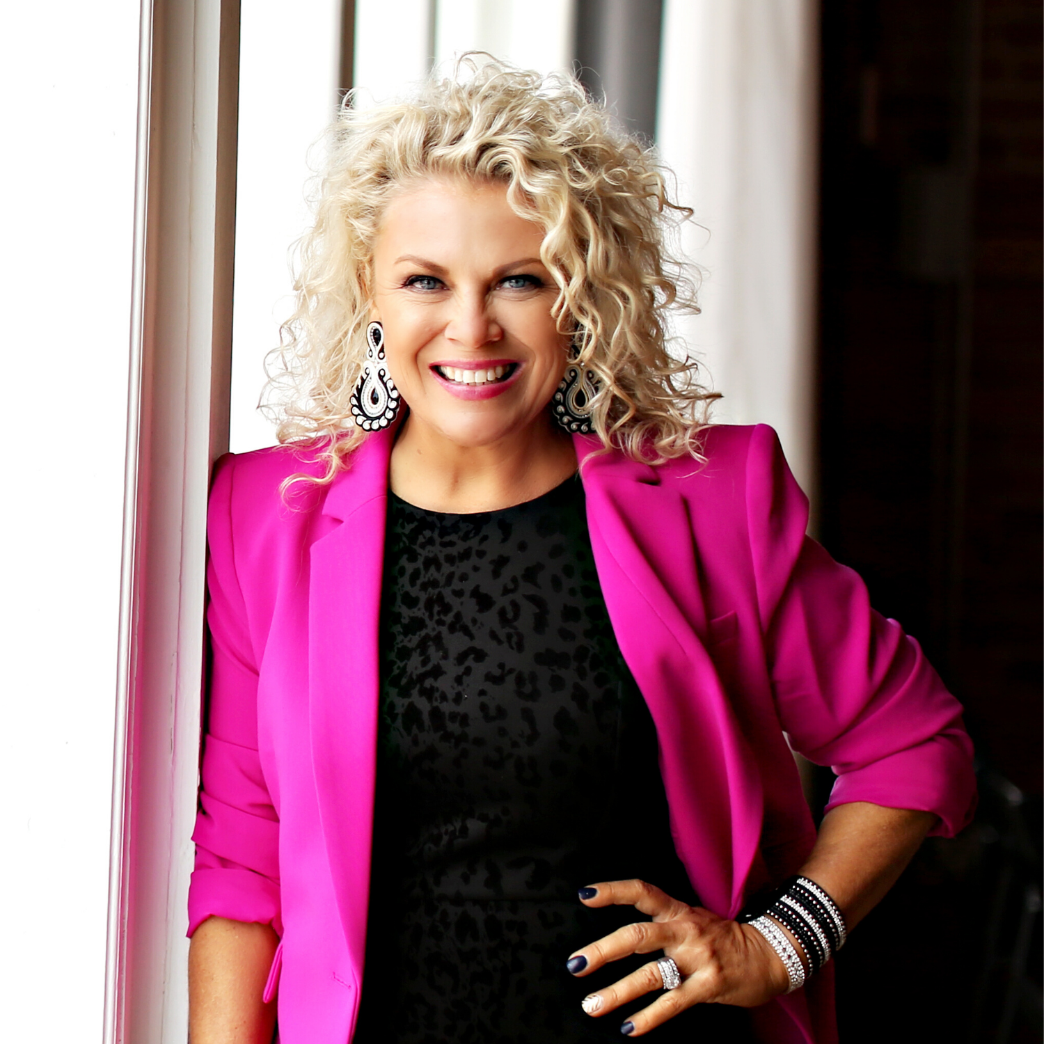 7 Ways to Make Money Online &amp; Grow a Lucrative Business - Jennifer Allwood