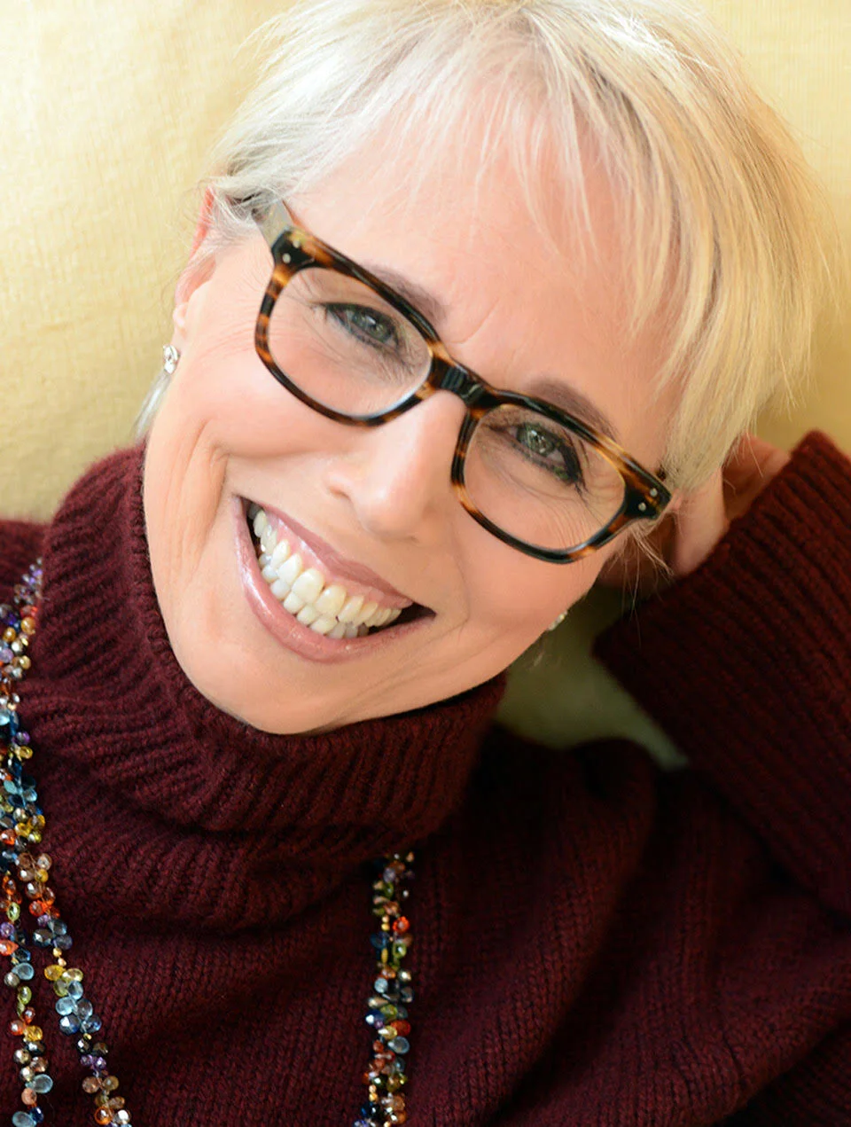 Geneen Roth Talks About Healing Anxiety, Pain &amp; Our Relationship to Food