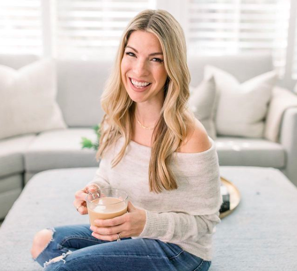 How to Get Your First Coaching Clients &amp; Grow Your Business with Podcasting - Kelsey Murphy