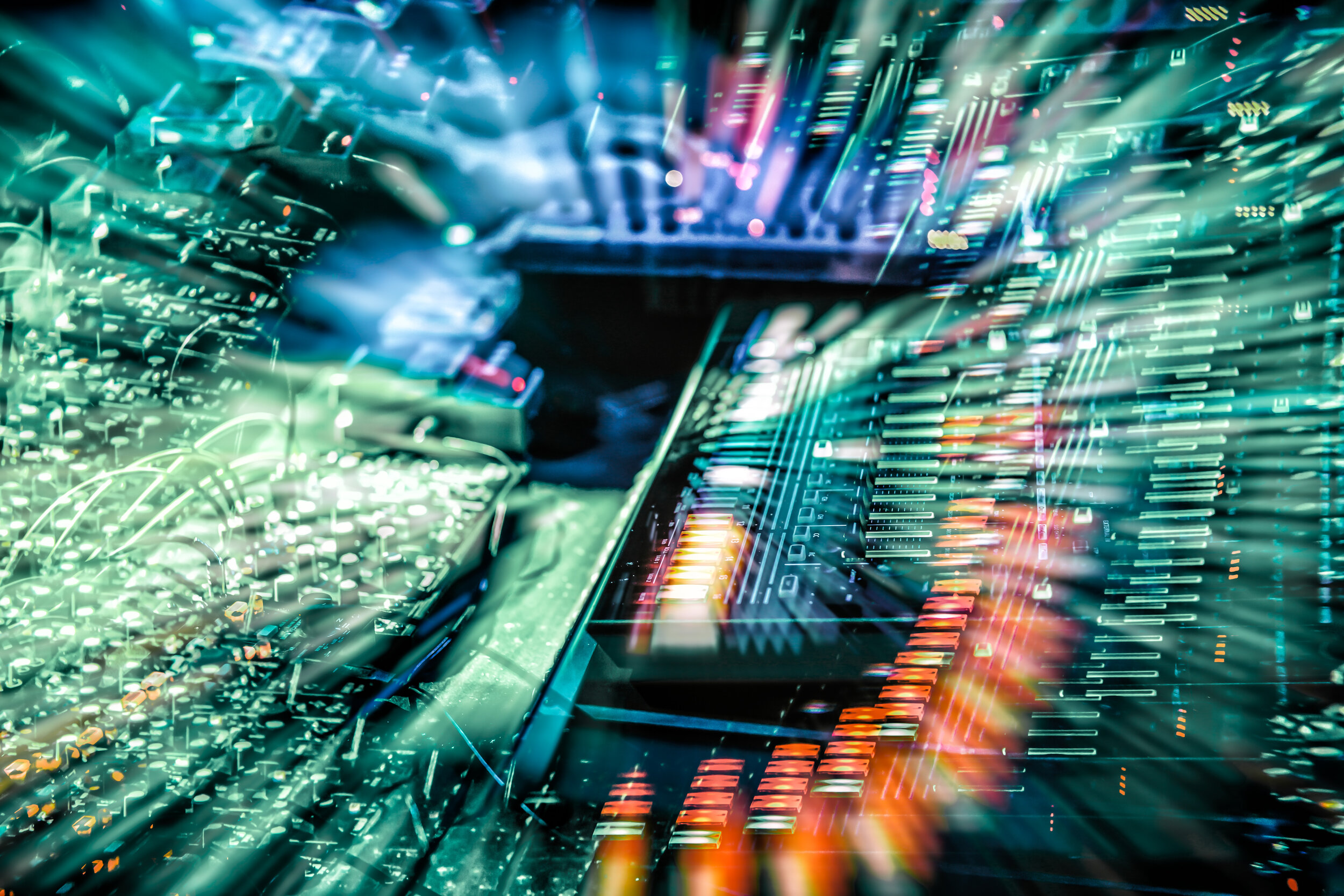 SONIC WAVE Metallic Print 