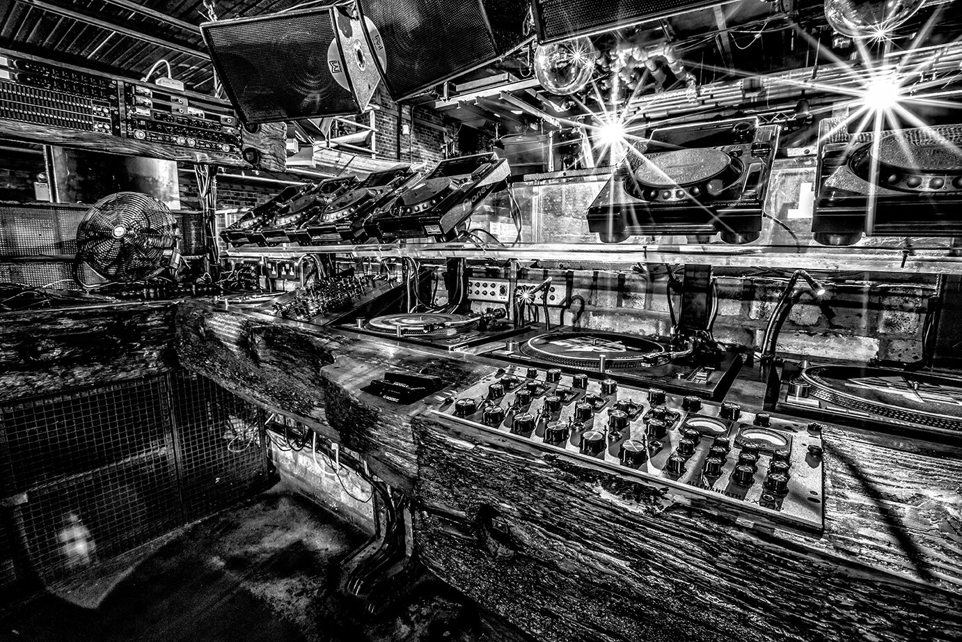 FABRIC GHOST SERIES 9 Metallic Print 