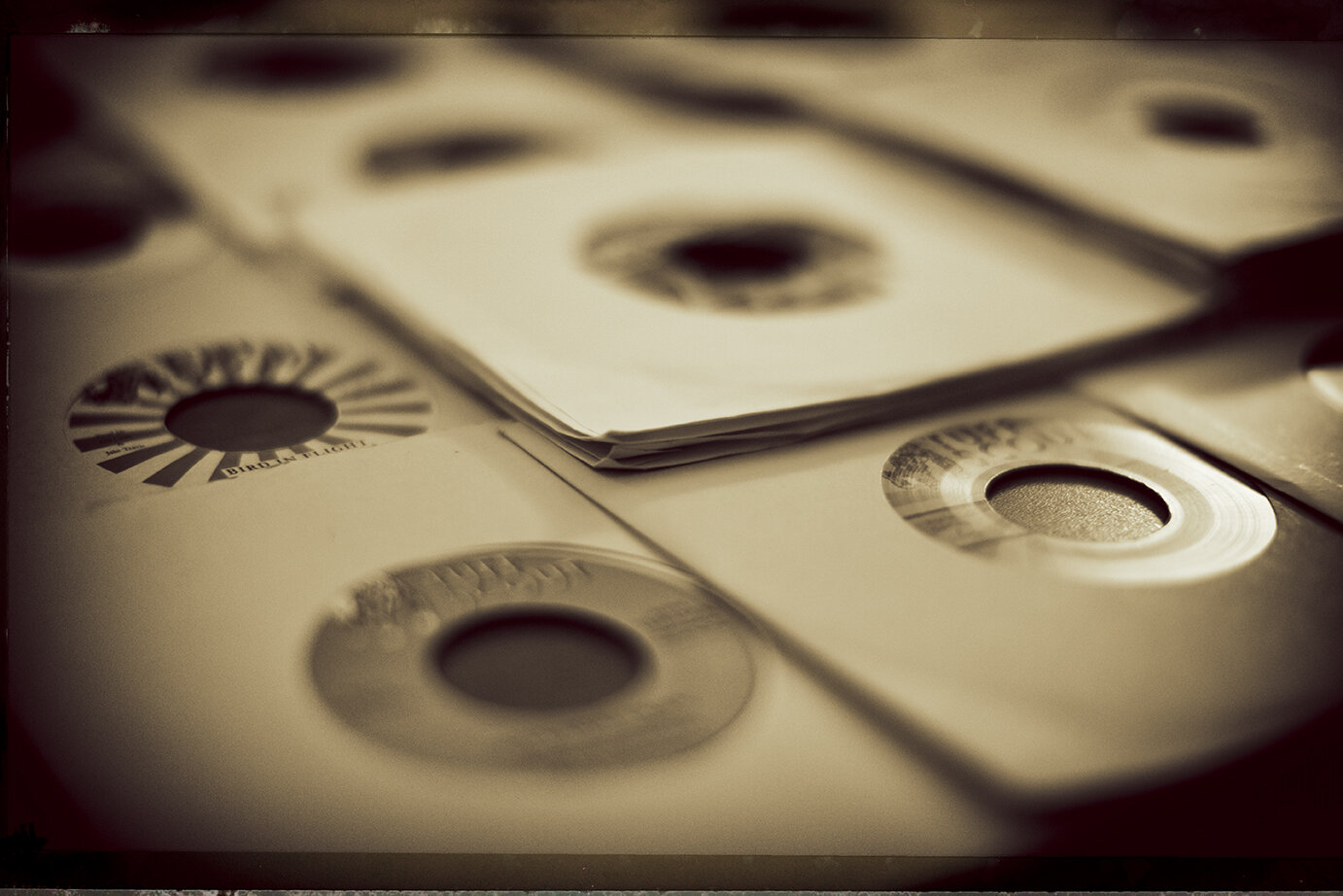 DUB 7 INCH Metallic Print 