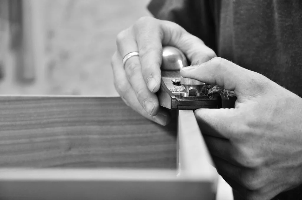 black-and-white-tool-1024x680.jpg