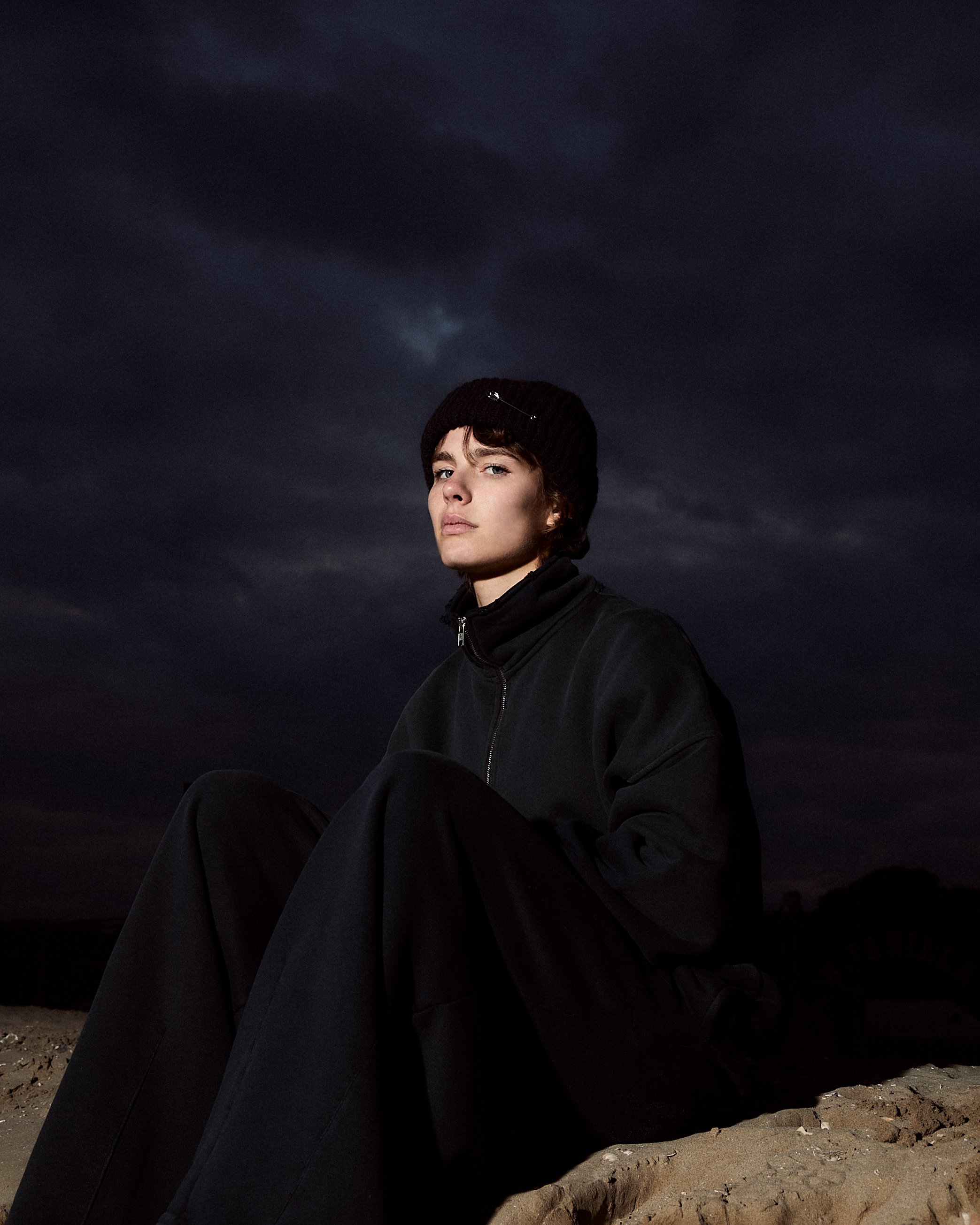 STAY HUMAN ON EARTH 29.123956.jpg