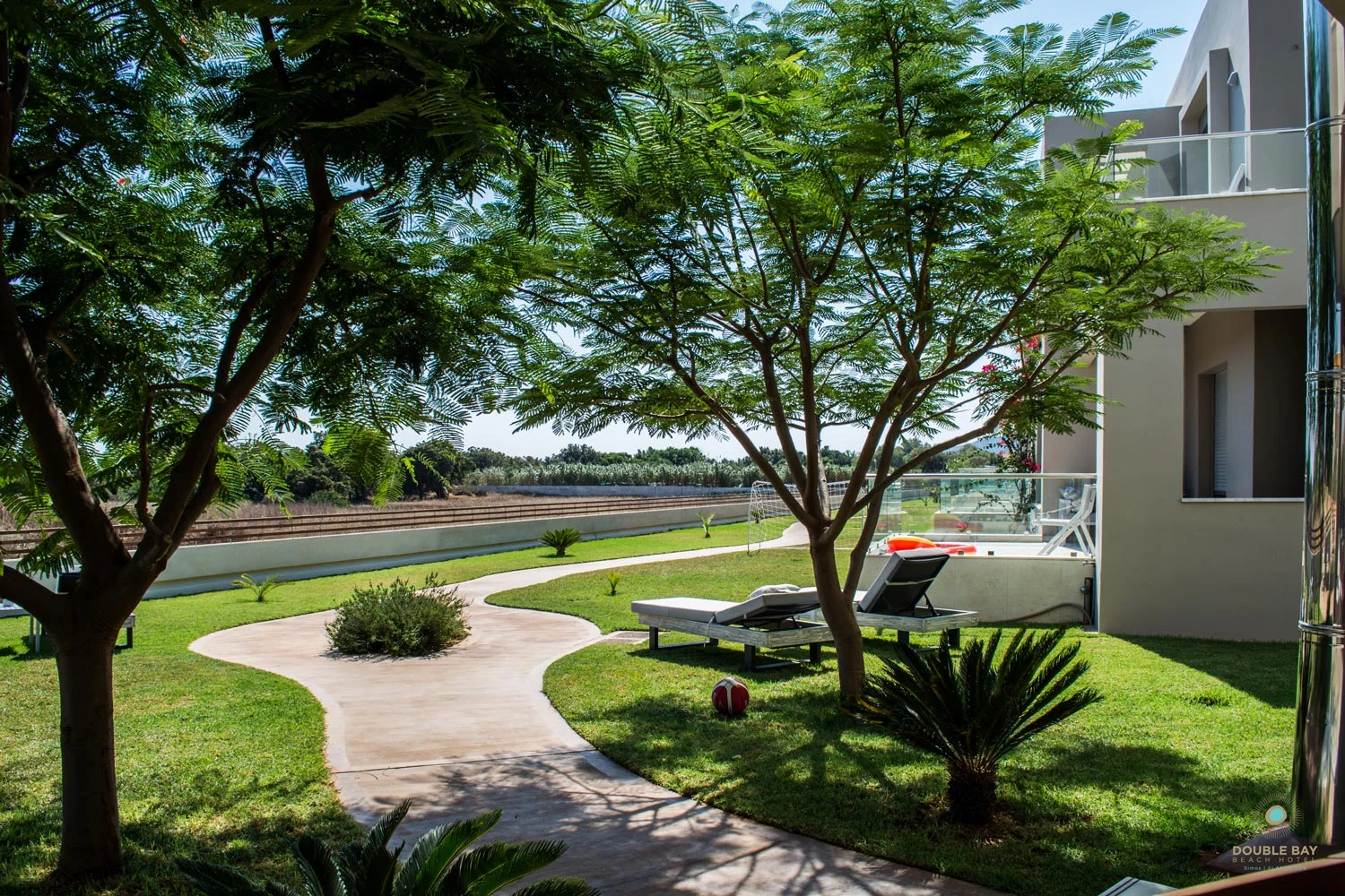 double day hotel garden