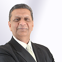 Amir Dossal 