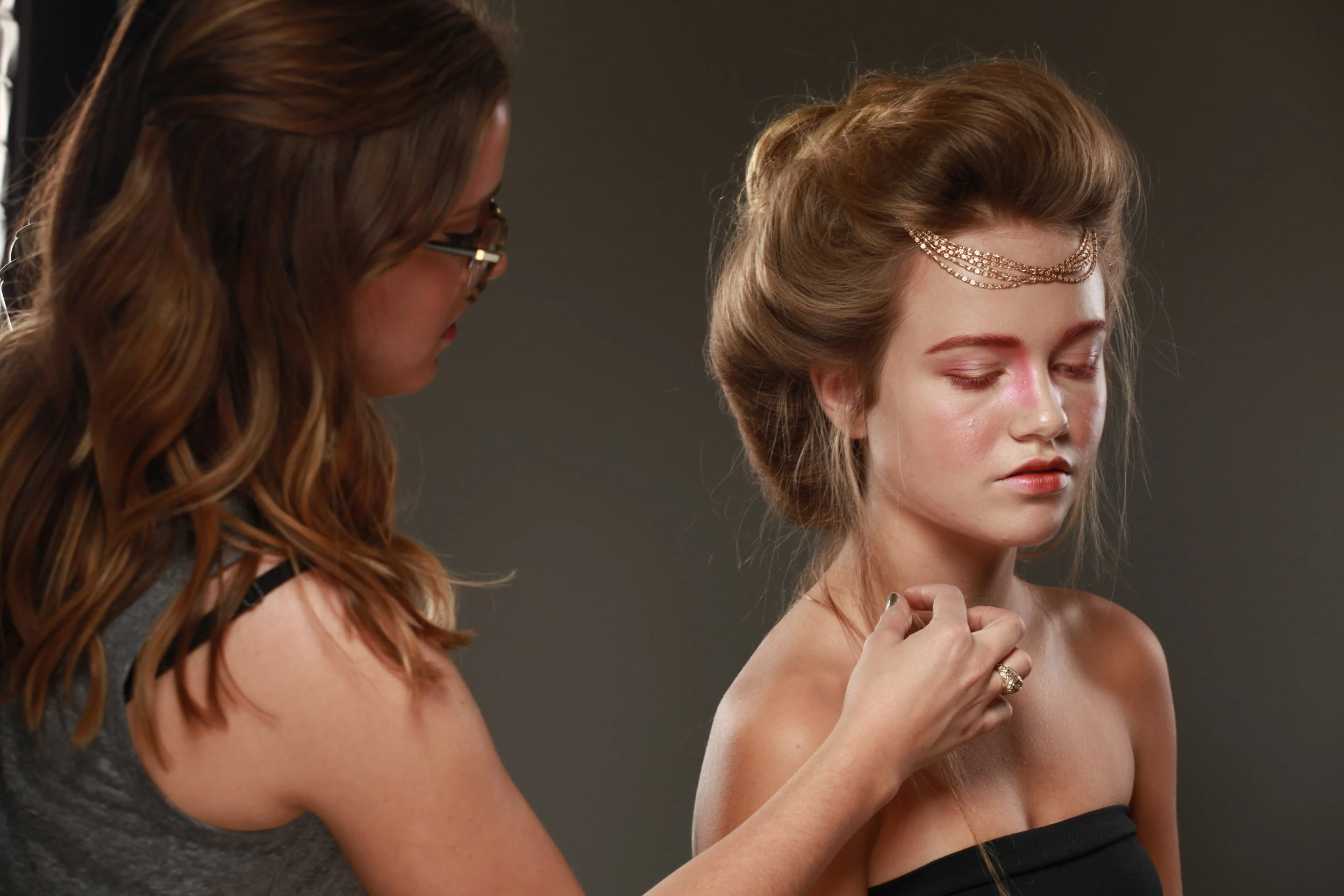 makeup artist, avant garde, gibson inspired, gibson girl, hair and makeup, hmua, behind the scenes, editorial makeup