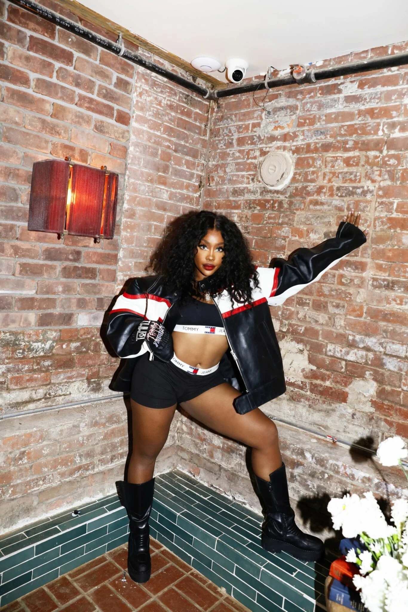 SZA_ph-by-Cassidy-Meyers-1366x2048.jpg