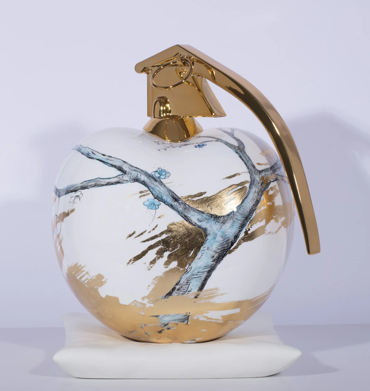 Toujours pour toi - Résine, cuir et chrome 35 x 30 cm