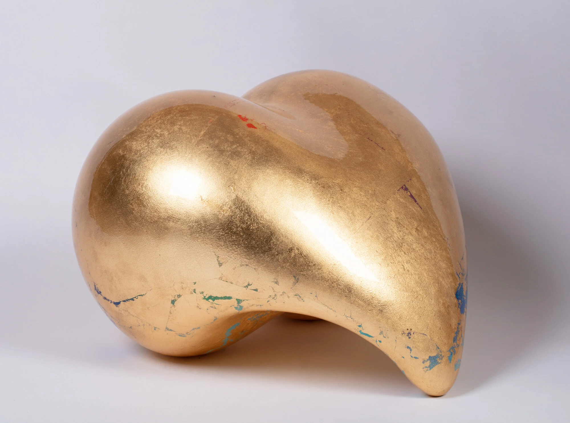 Résine, peinture, feuilles d’or.