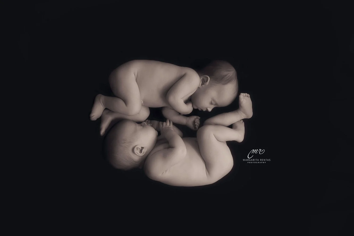blackandwhitetwins.jpg