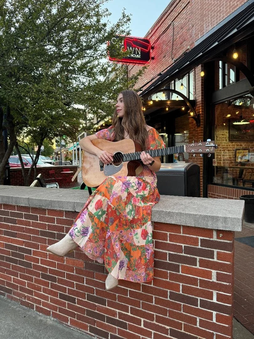Live Music - Alexis Stone