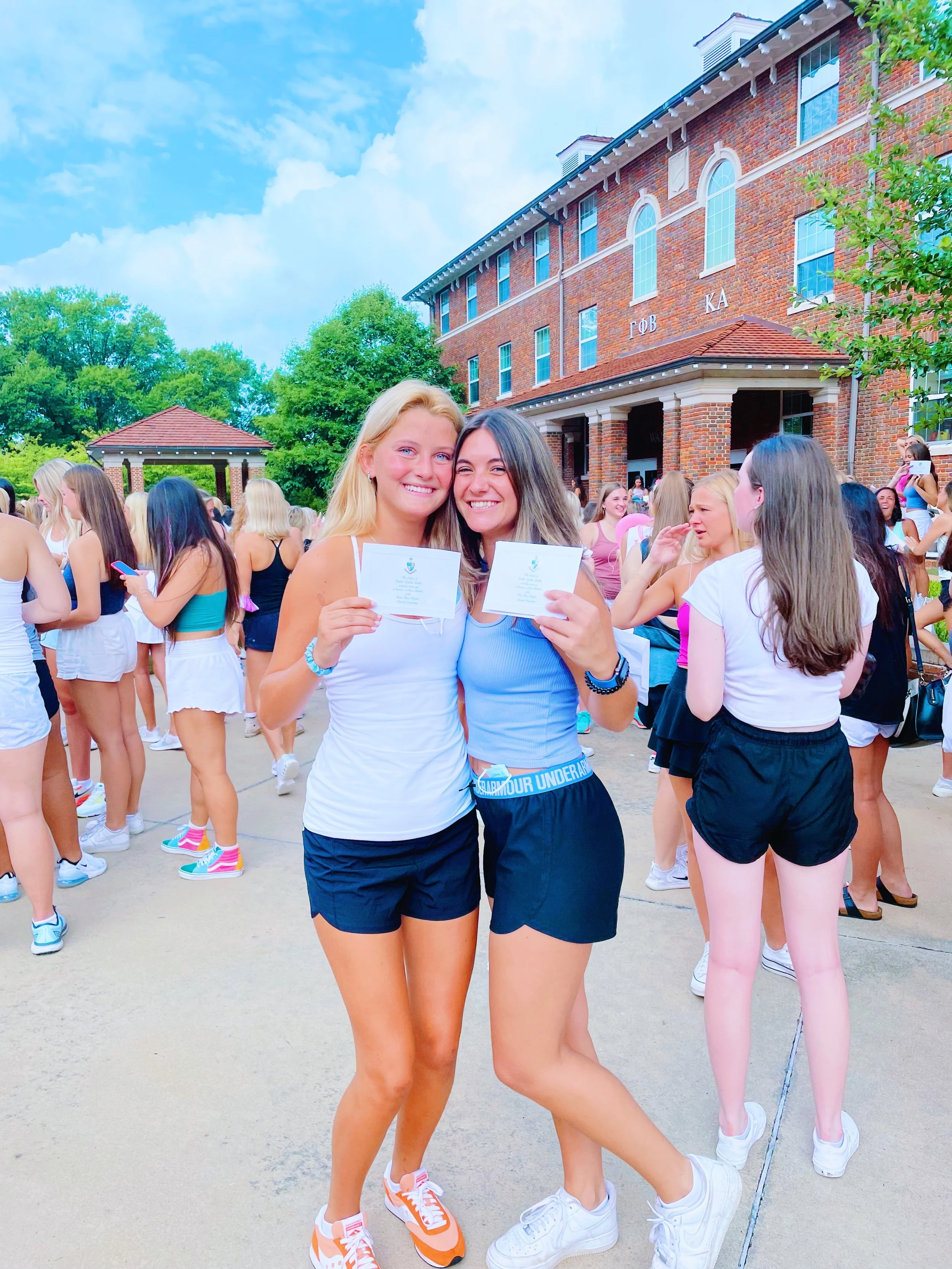 #WHYTRID w/ Bess &amp; Lily