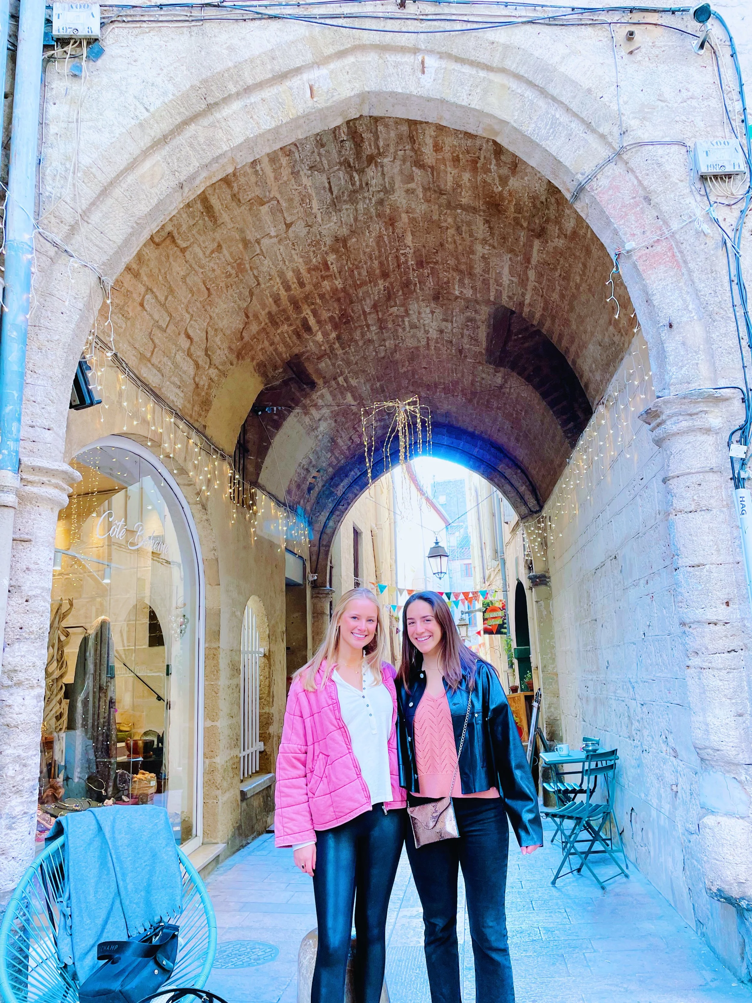 Study Abroad w/ Anna &amp; Ellie!