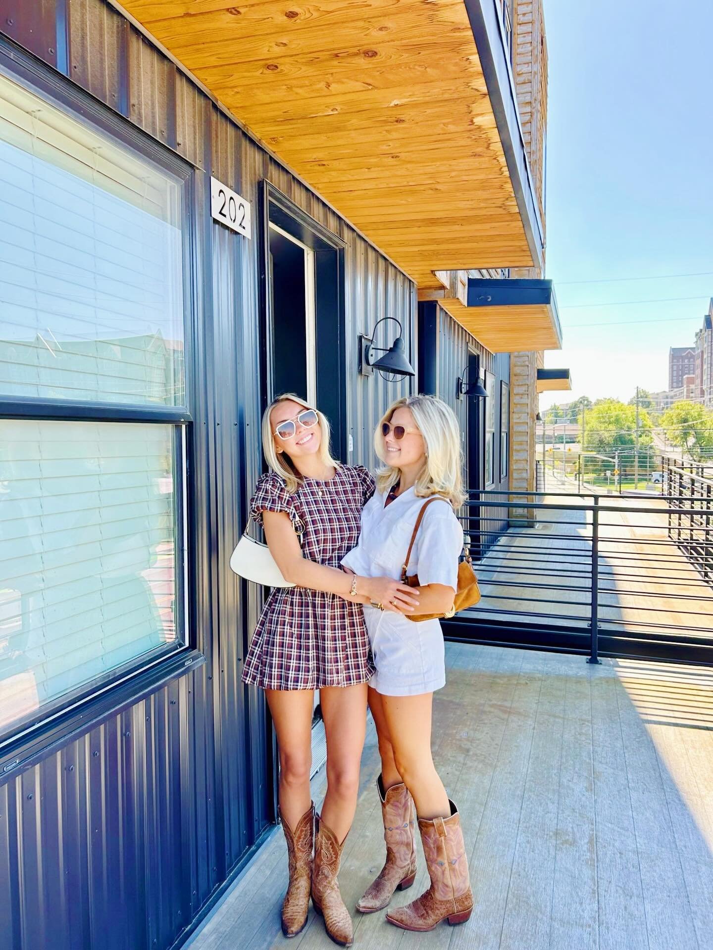 Beyond thankful!!!💌

137 years of Tri Delta and Thanksgiving reminds us how grateful we are for the sisterhood this chapter has brought us!

#CLEMSONTRIDELTA #TRIDELTA #DLAM