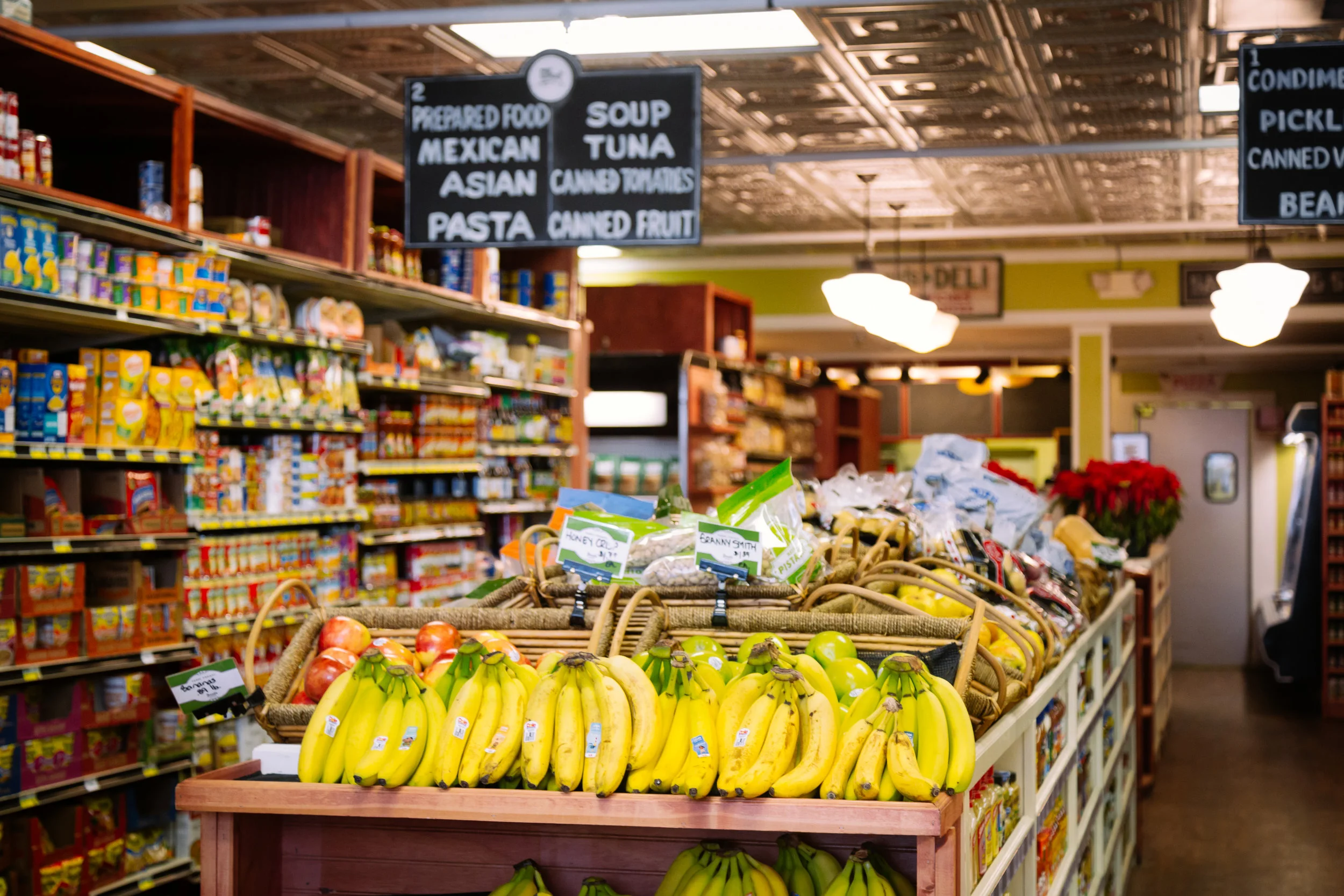 Bananas, Pasta, Soup, Tuna, Fresh, Produce
