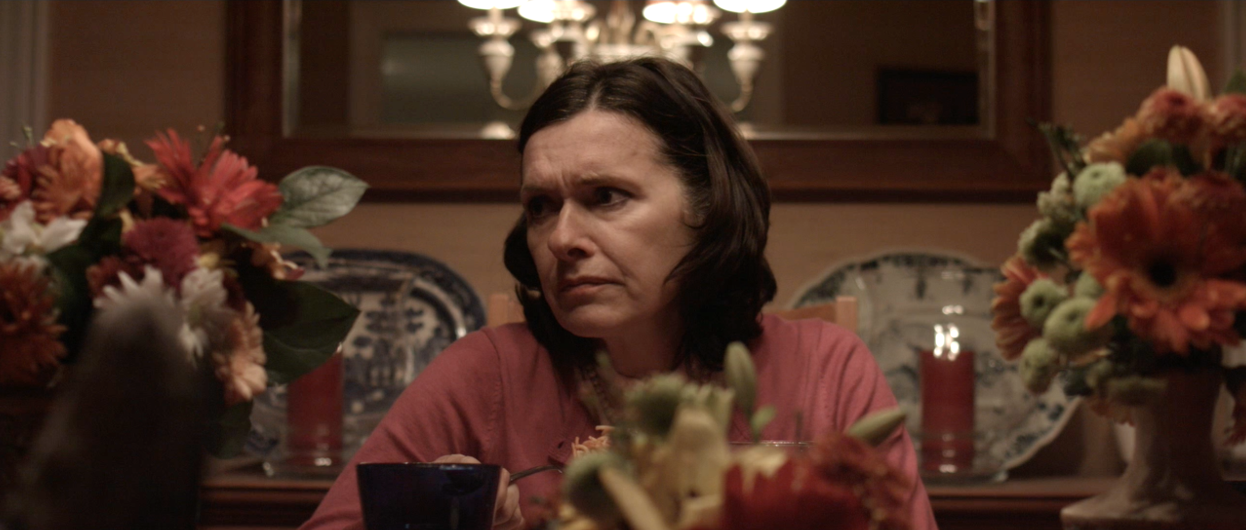 crowned mom dinner scene FG.png