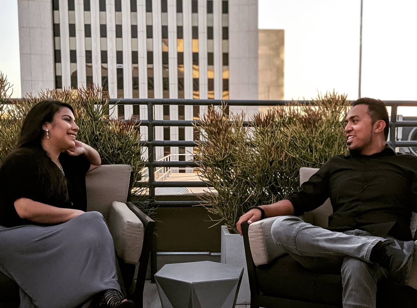 Almost exactly 2yrs ago before our @floor13rooftopbar gig!!🌇 We're incredibly happy to be back, now EVERY OTHER WED from 7-10 PM!! Join us TONIGHT 6/9/21 🎶 and let's #rallythevalley for our Phoenix @suns 🔆💪
.
#phoenix #livemusic #rooftop #bar #ni