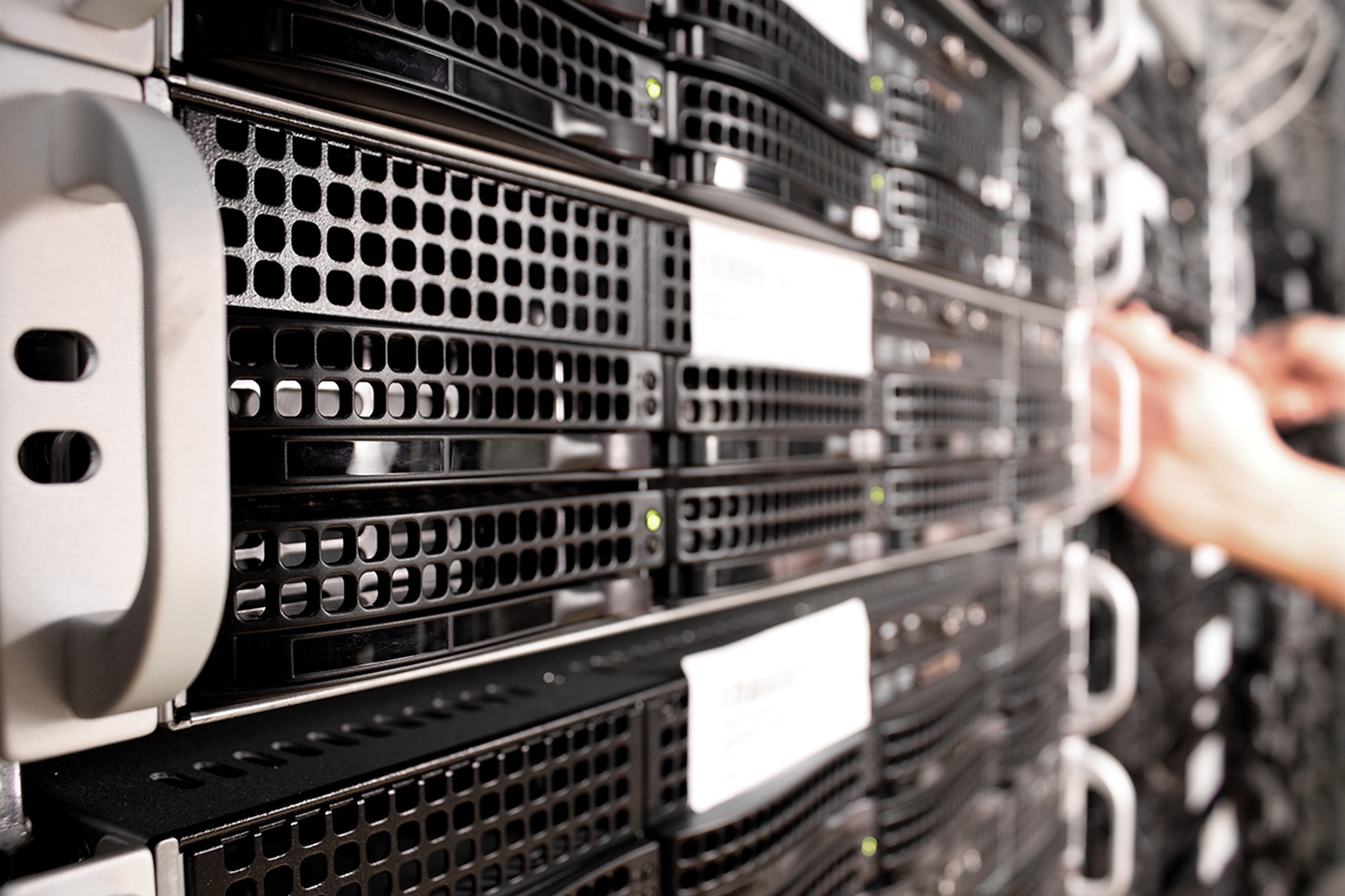 server-1235959.jpg
