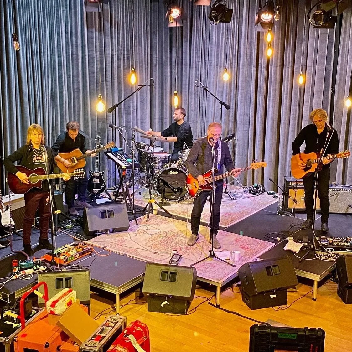 REPOST from @mykedotme
&bull;
The mighty Church, in soundcheck. I'll be interviewing Mr. Steve Kilbey after the taping this evening. On the airwaves in a few weeks!