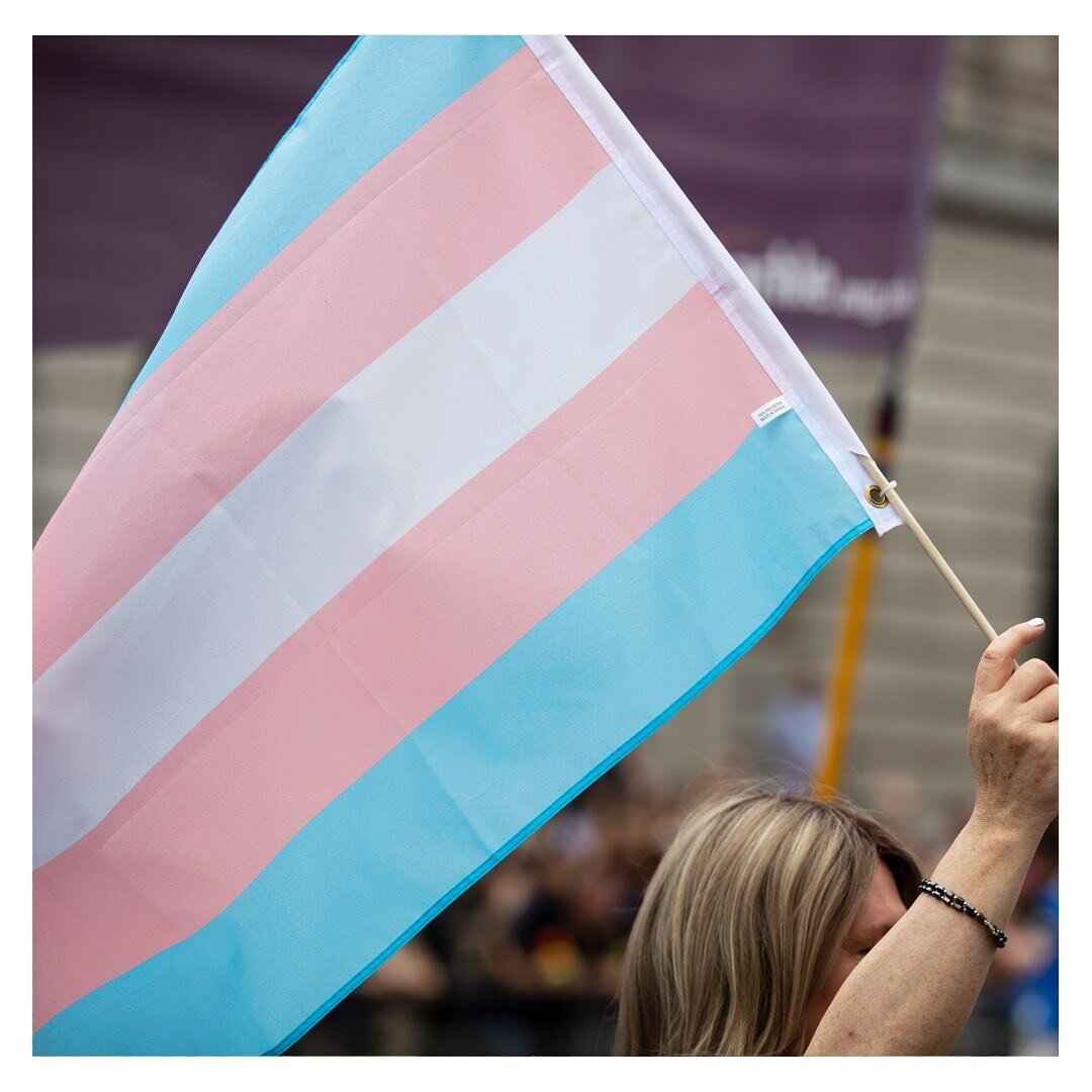 It's Trans Awareness Week! And in honor of that @thenonbinaryparent wrote a great blog post for us about how employers can create inclusive workplaces and support their Trans employees. ⁠
⁠
Check out the link in bio for the full story!