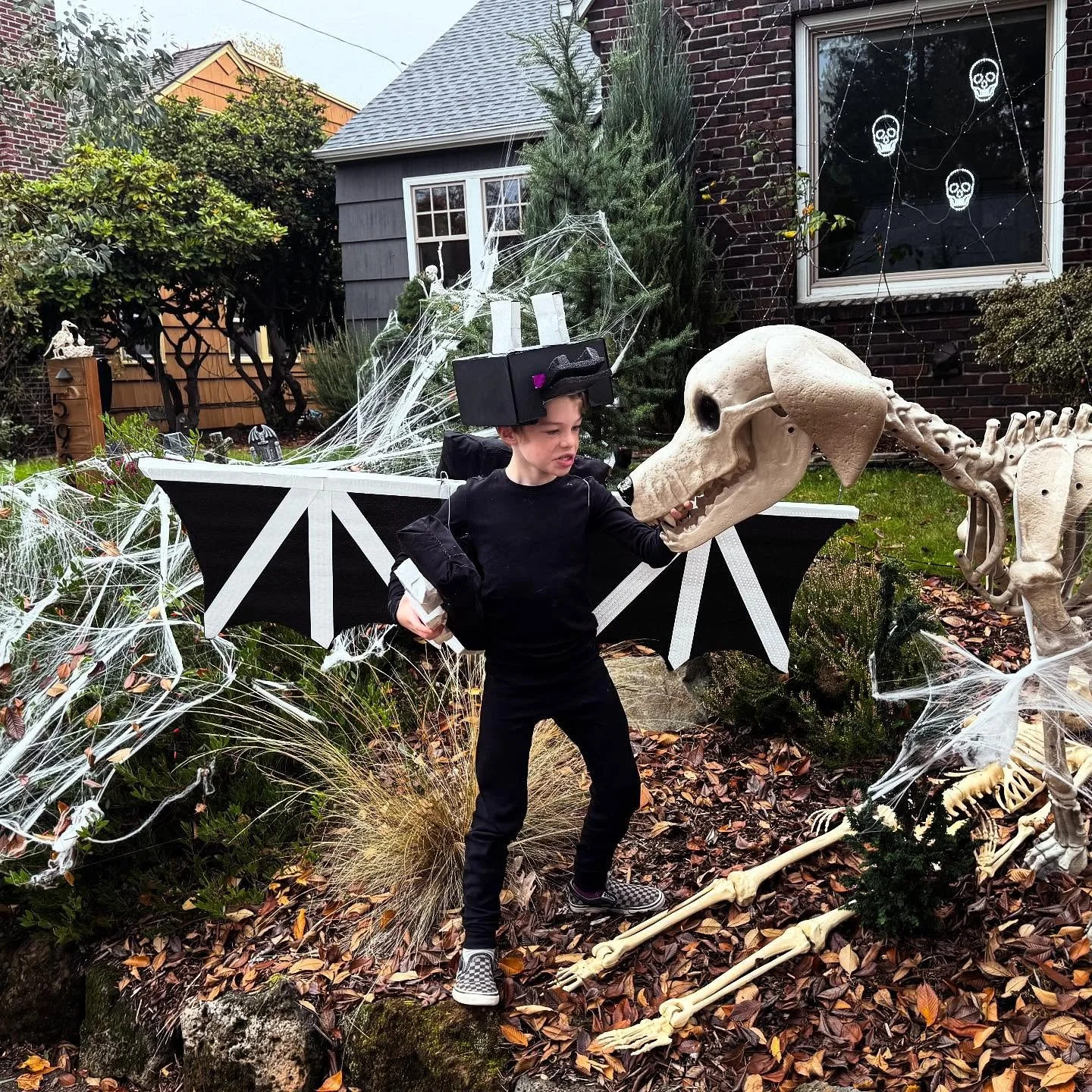 A Halloween photo shoot at the spooky house next door (@emcpuerta and @kyleofferdahl )&mdash;pretty damn proud of this Enderdragon costume even though there have been a couple wardrobe malfunctions already!