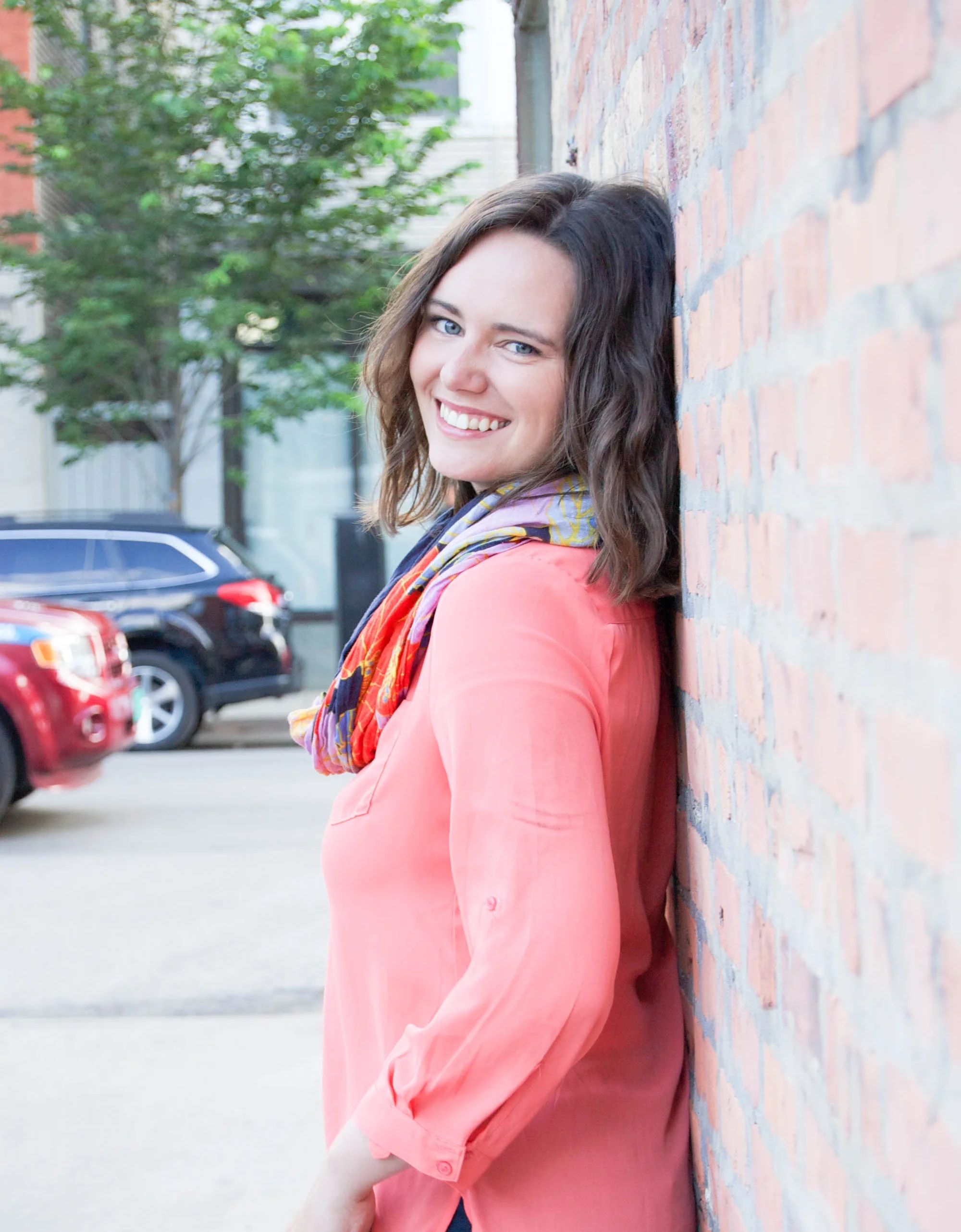 I'm Steph Crowder, wine lover, overly enthusastic dancer & host of the Courage & Clarity podcast.