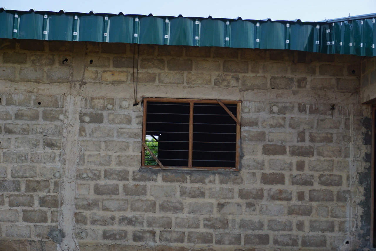 Roof and window frame. 