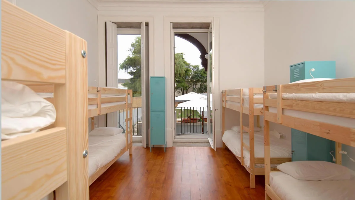 8-bed-mixed-dorms-garden-view-with-balcony-2.jpg