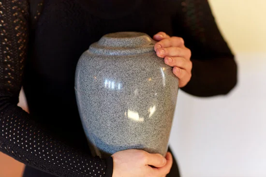 Direct cremation urn.jpg