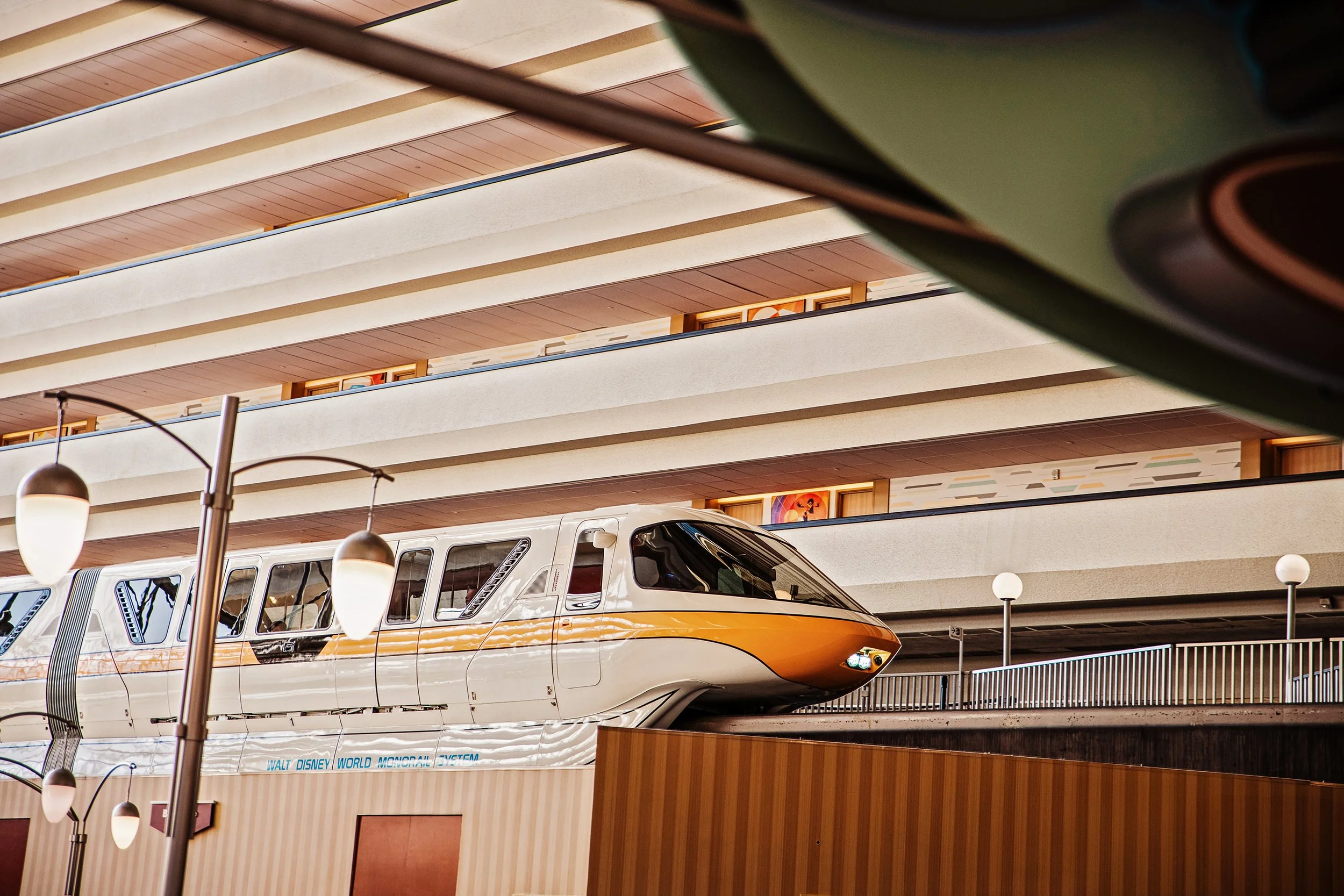 monorail-2.jpg