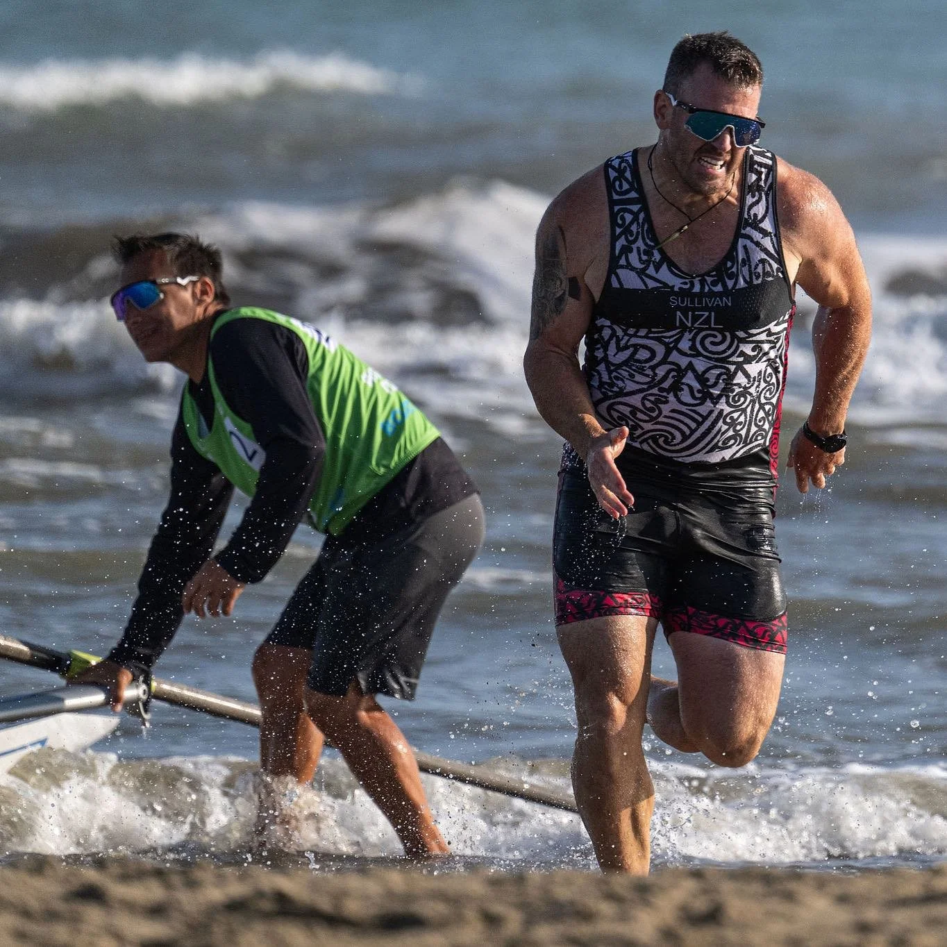@sullivannz powers up the beach at World Coastal Rowing Championships in the Men&rsquo;s Singles