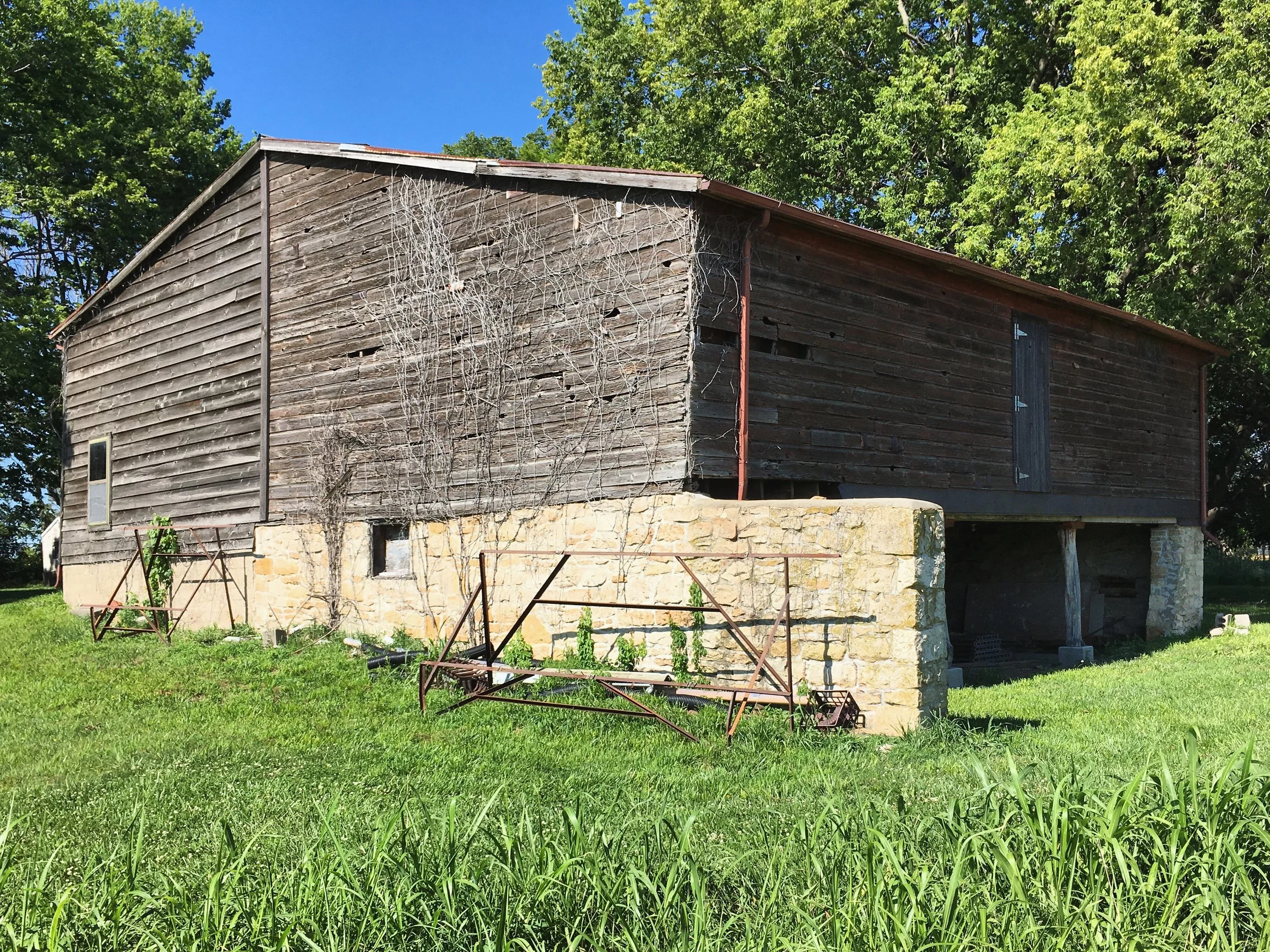 OH, the projects you could get into here! This photo is far from indicative of this barn's size- it's massive!