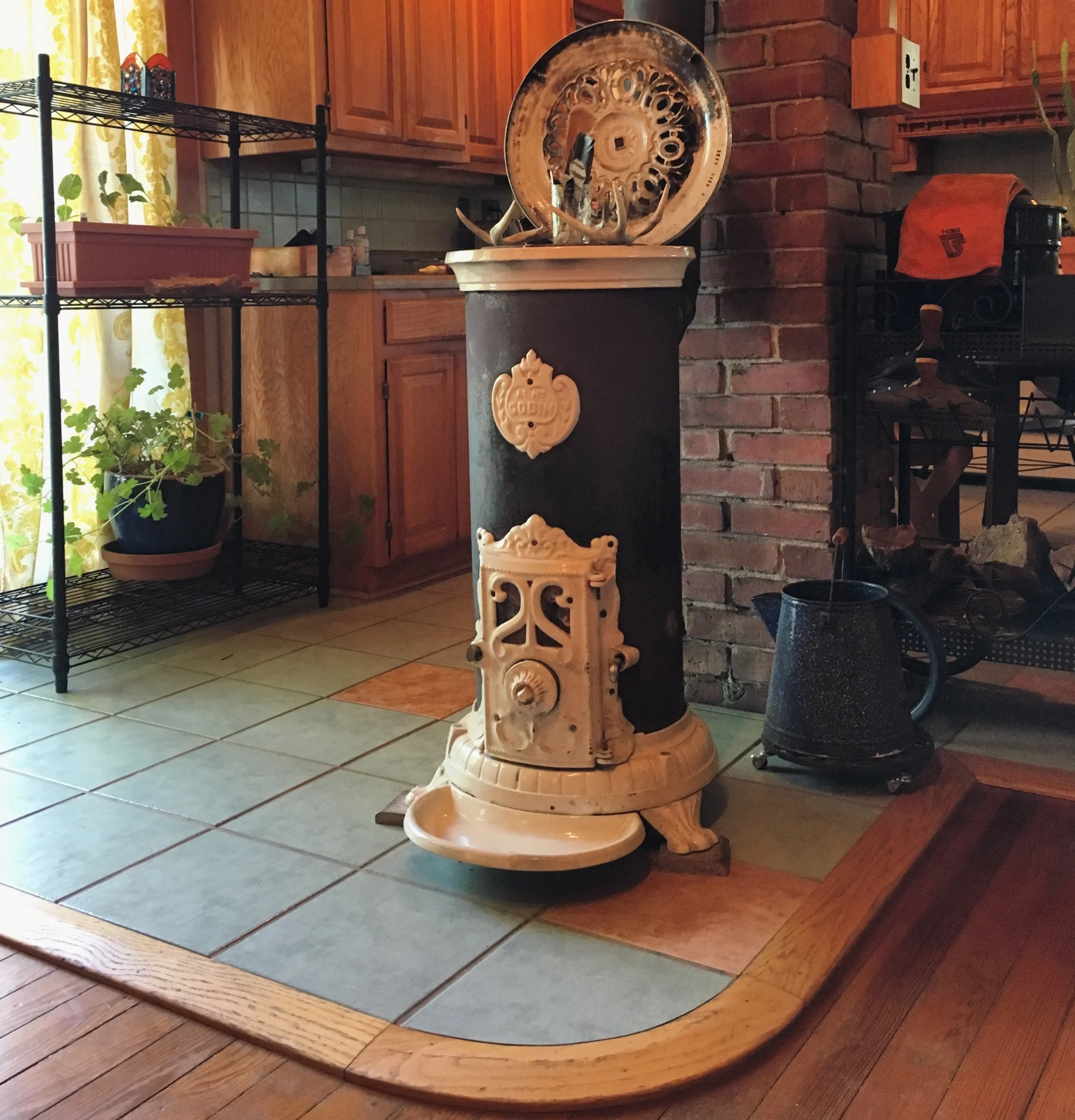 In the dictionary of my mind next to 'all I've ever wanted'&nbsp;is a photo of this wood stove.